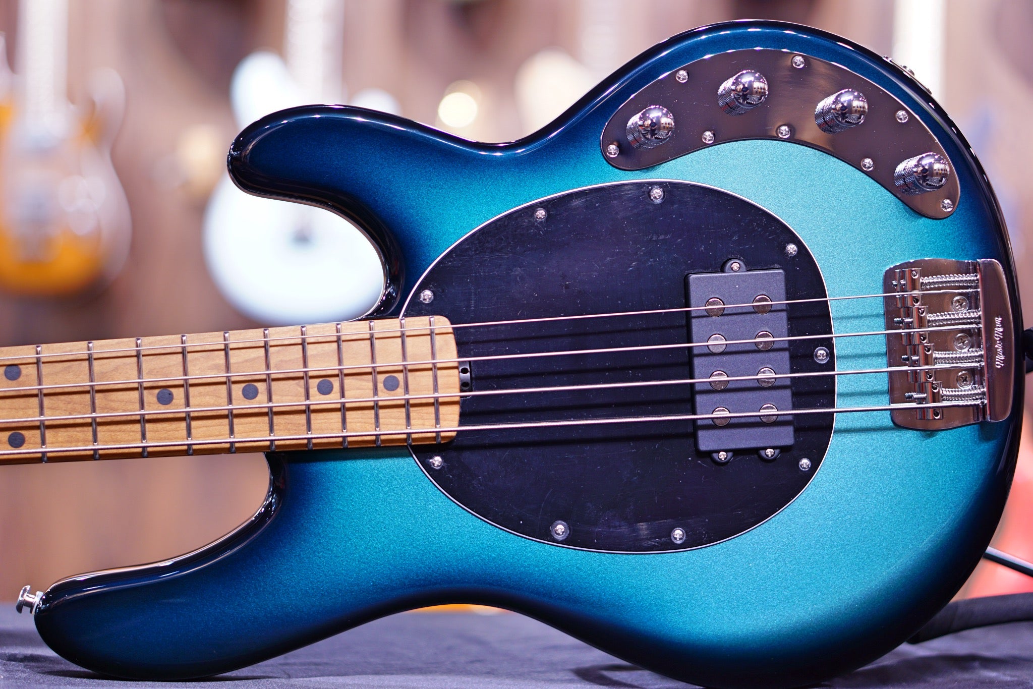 Ernie Ball Music Man StingRay Special 4 H Bass Guitar - Frost Green Pearl with Maple Fingerboard F94569 - HIENDGUITAR Musicman bass