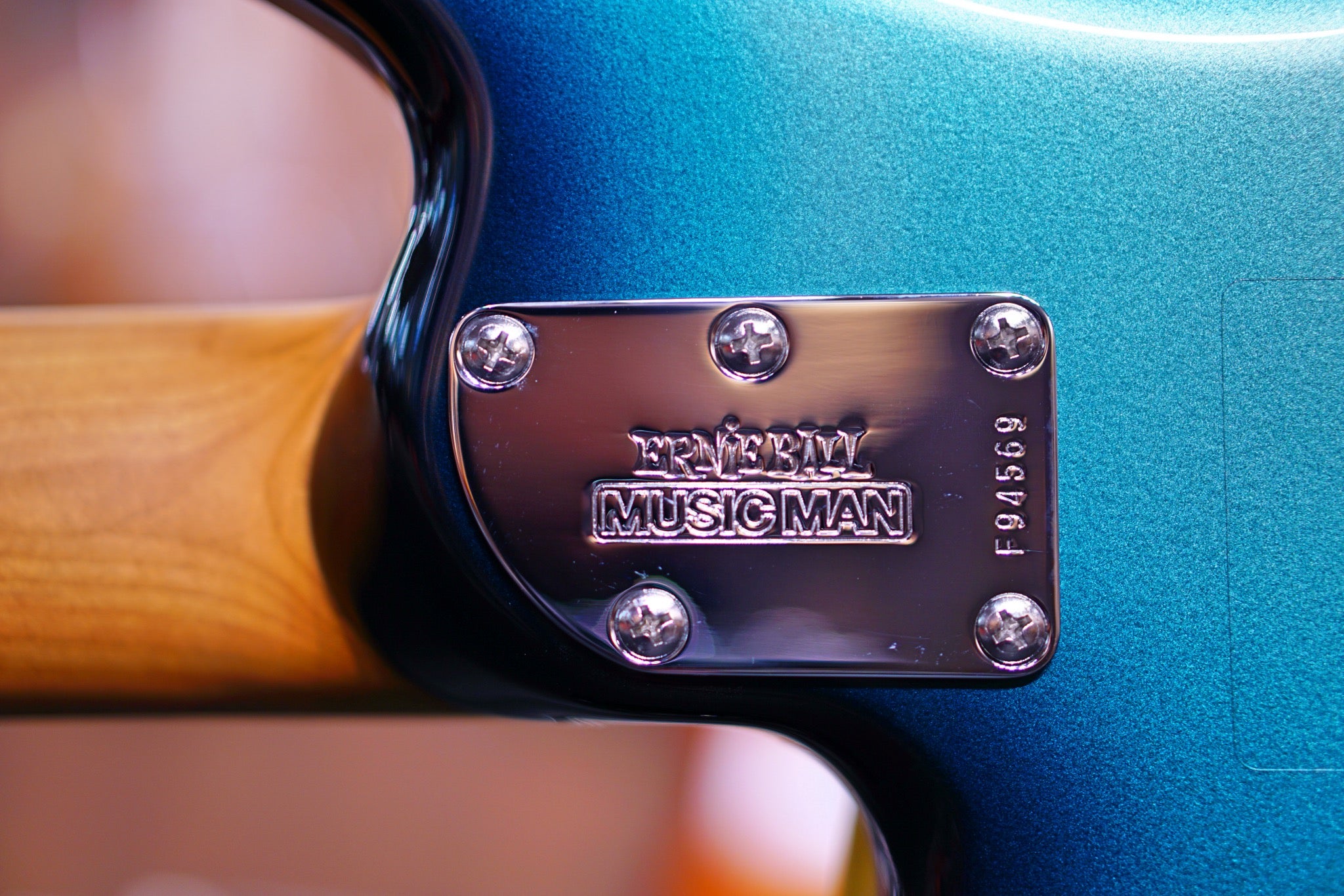 Ernie Ball Music Man StingRay Special 4 H Bass Guitar - Frost Green Pearl with Maple Fingerboard F94569 - HIENDGUITAR Musicman bass