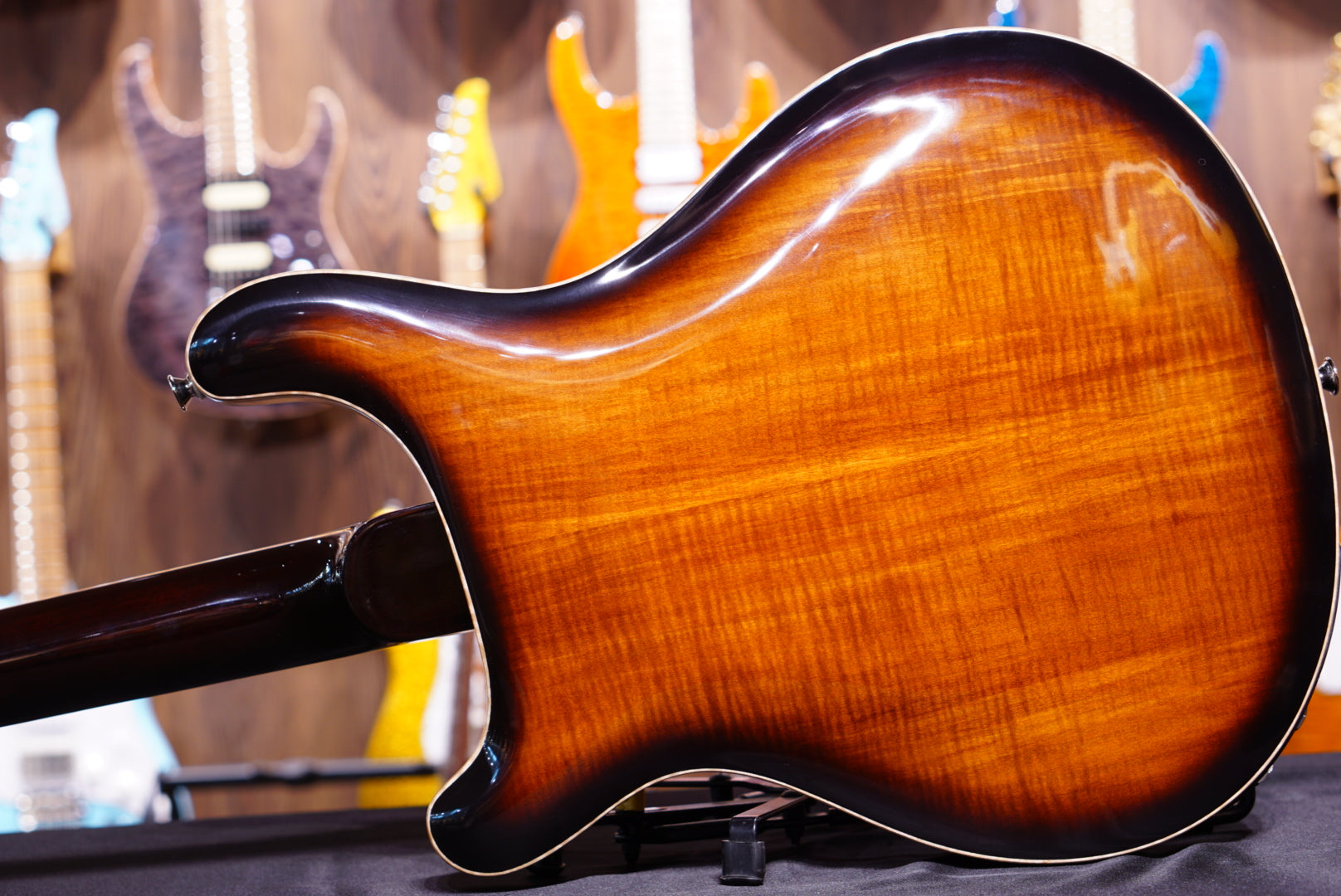 PRS SE Hollowbody II Piezo - Black Gold Burst - HIENDGUITAR PRS SE GUITAR