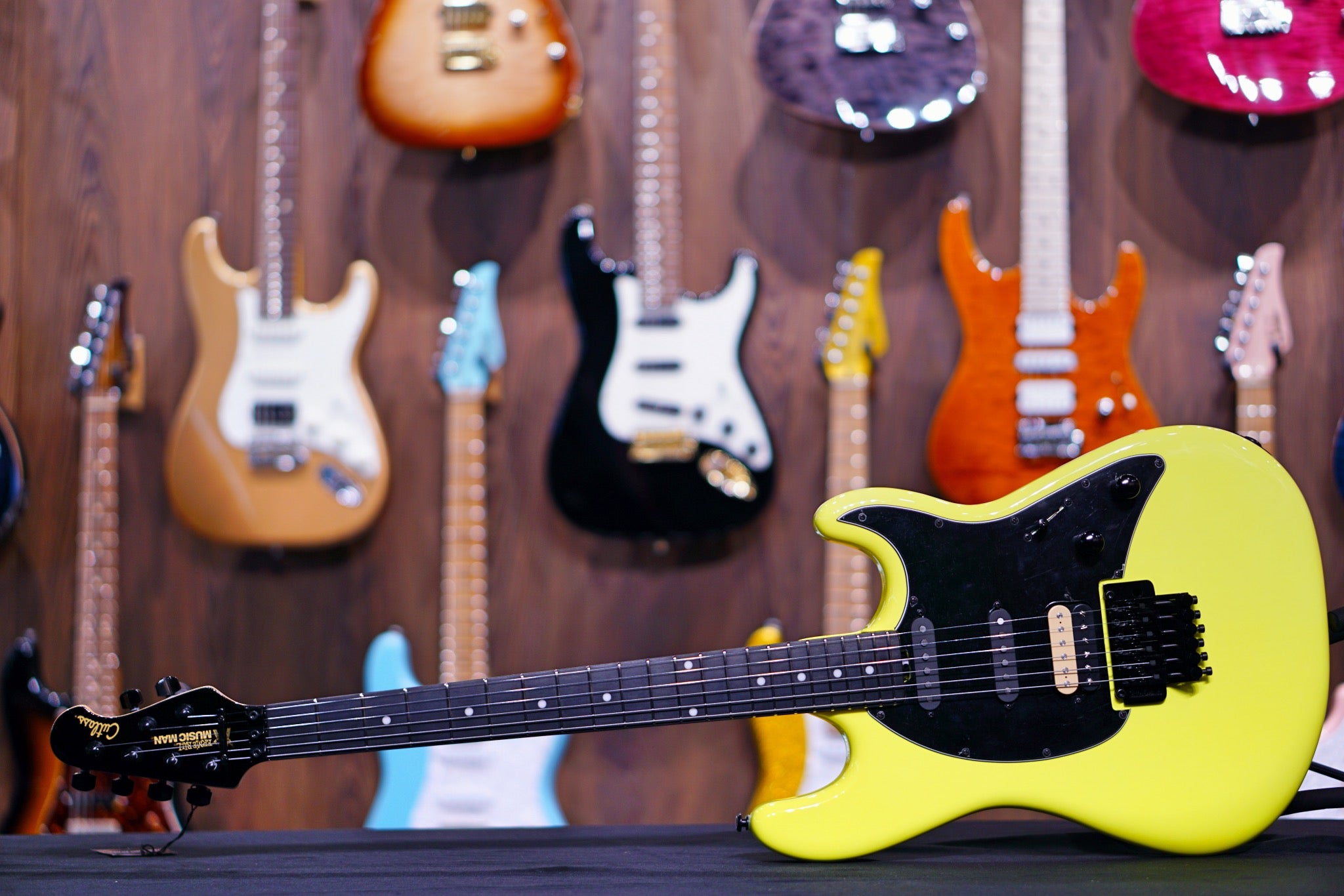 Ernie Ball Music Man BFR Cutlass HSS - Lemon G91802 - HIENDGUITAR Musicman GUITAR