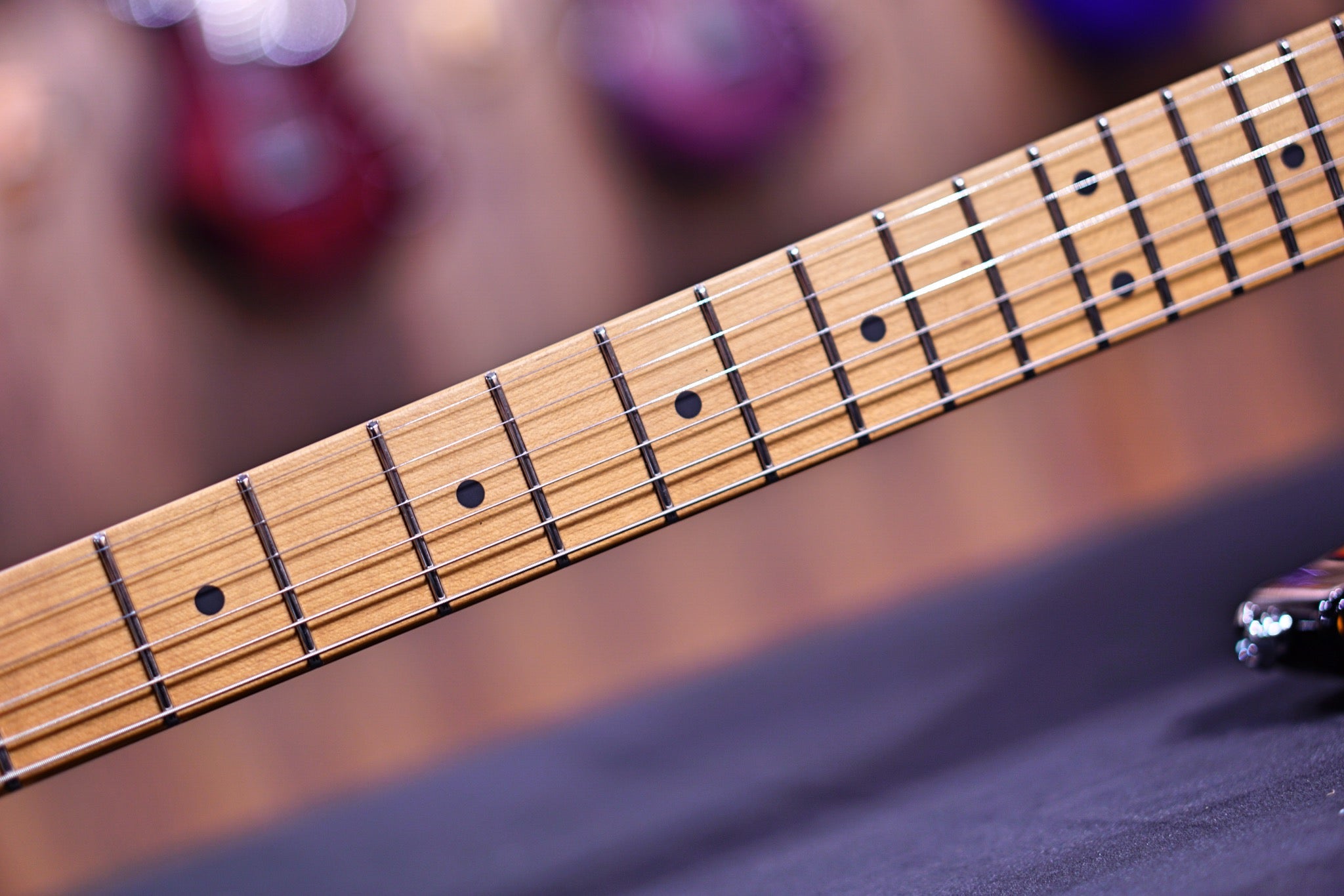 Suhr Modern antique 3 tone burst Hiend spec 67454 - HIENDGUITAR SUHR GUITAR