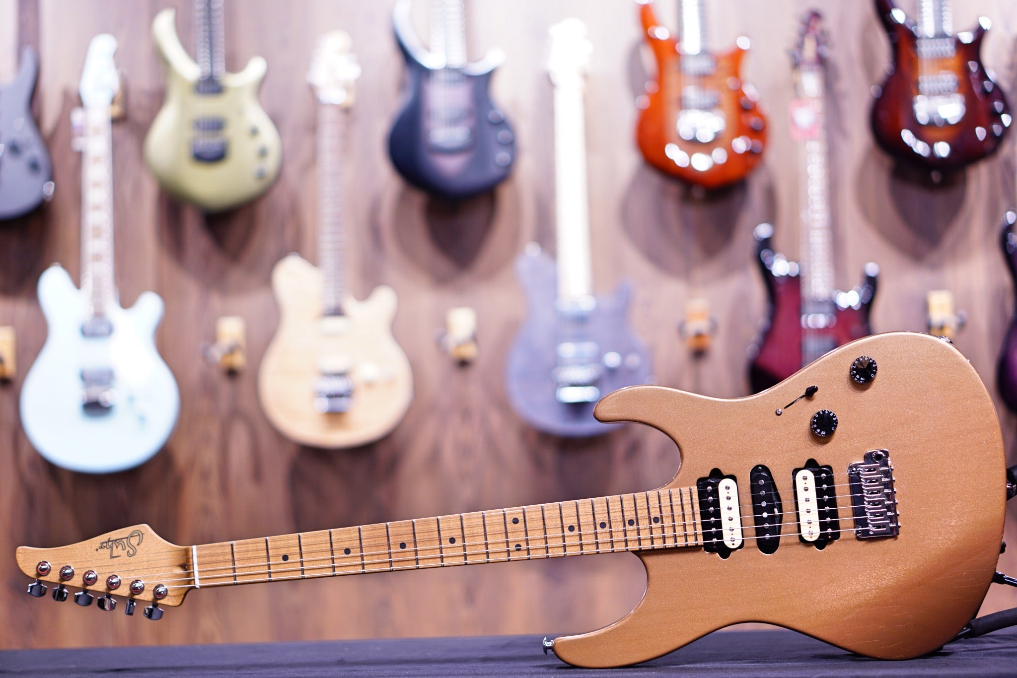 Suhr Modern antique firemist gold Hiend spec 67460 - HIENDGUITAR SUHR GUITAR