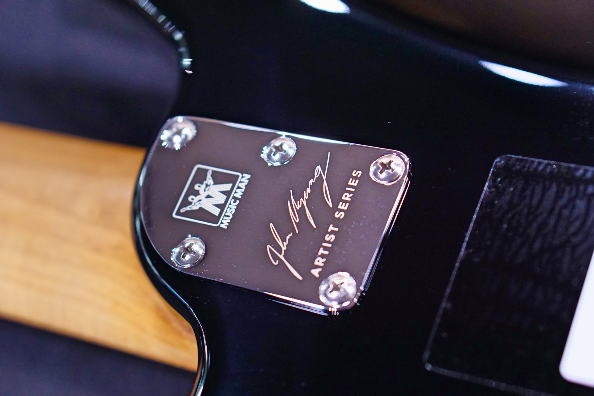 Ernie Ball Music Man John Myung Bongo 6 HH - HIENDGUITAR Musicman bass