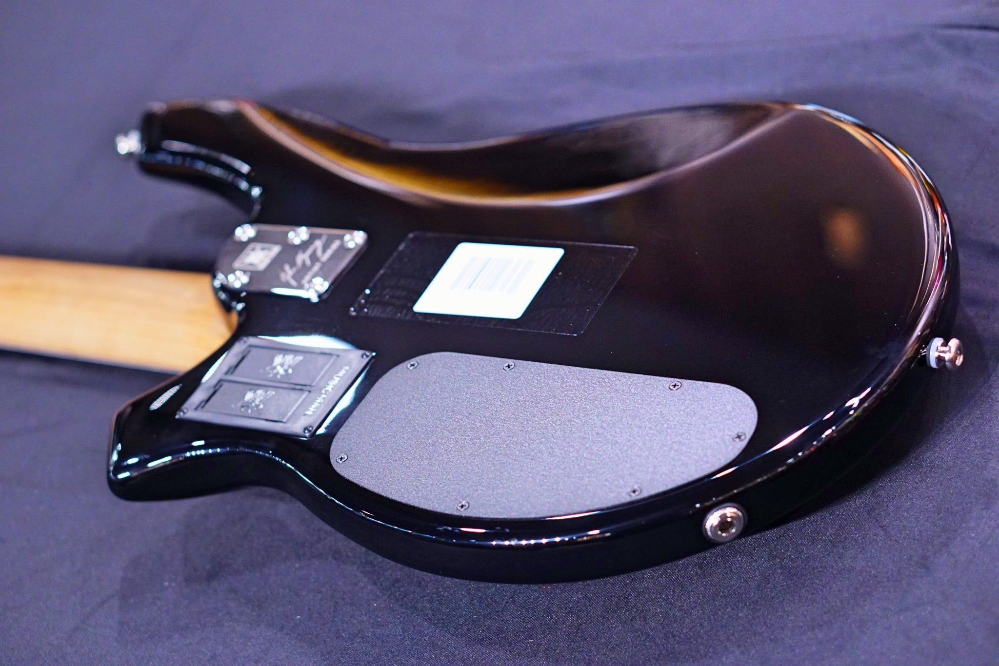 Ernie Ball Music Man John Myung Bongo 6 HH - HIENDGUITAR Musicman bass