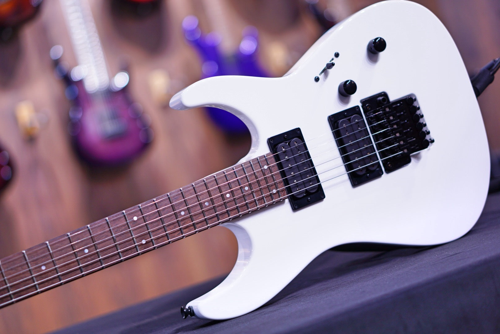 ESP Original M-II DX/HR white E6090212 - HIENDGUITAR esp GUITAR