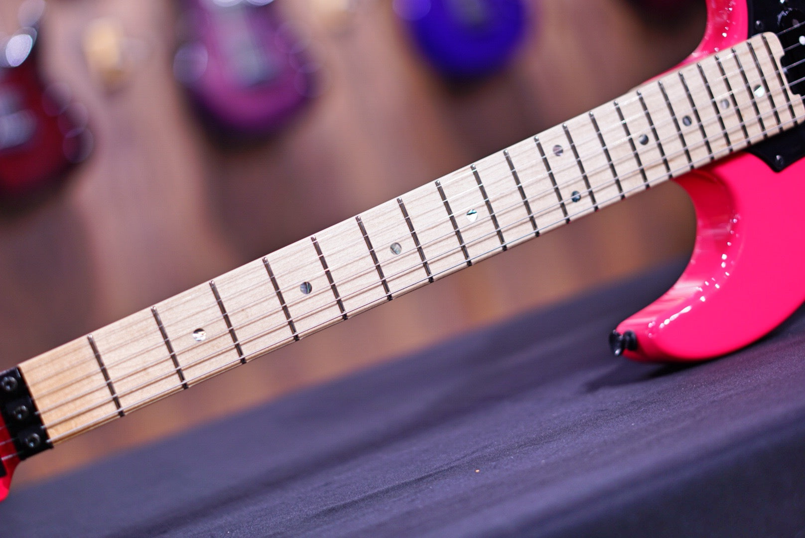 ESP Original SNAPPER FR Neon pink E0490212 - HIENDGUITAR esp GUITAR