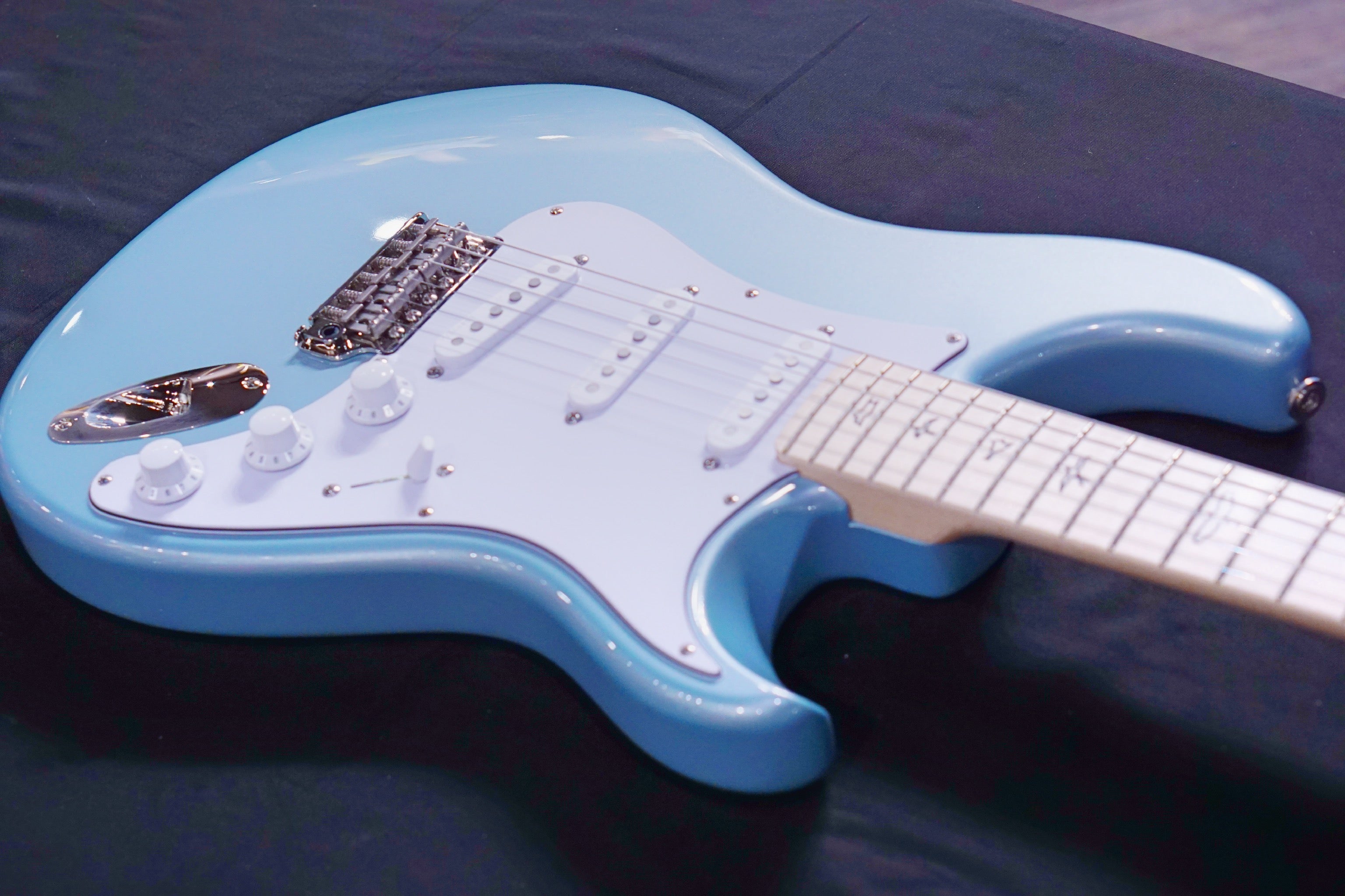 PRS Silver Sky - Polar blue Maple - HIENDGUITAR PRS GUITAR