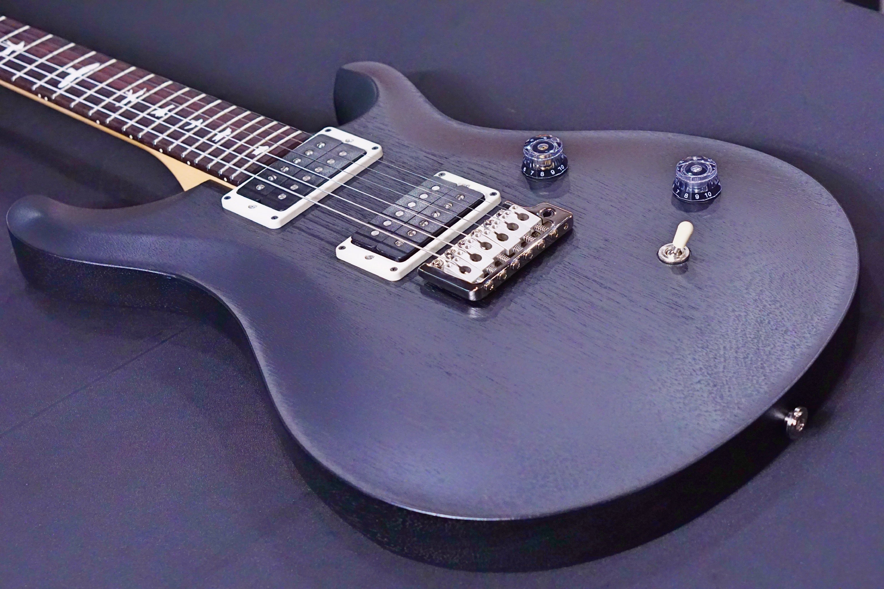 PRS CE24 Standard Satin antique Charcoal - HIENDGUITAR PRS GUITAR