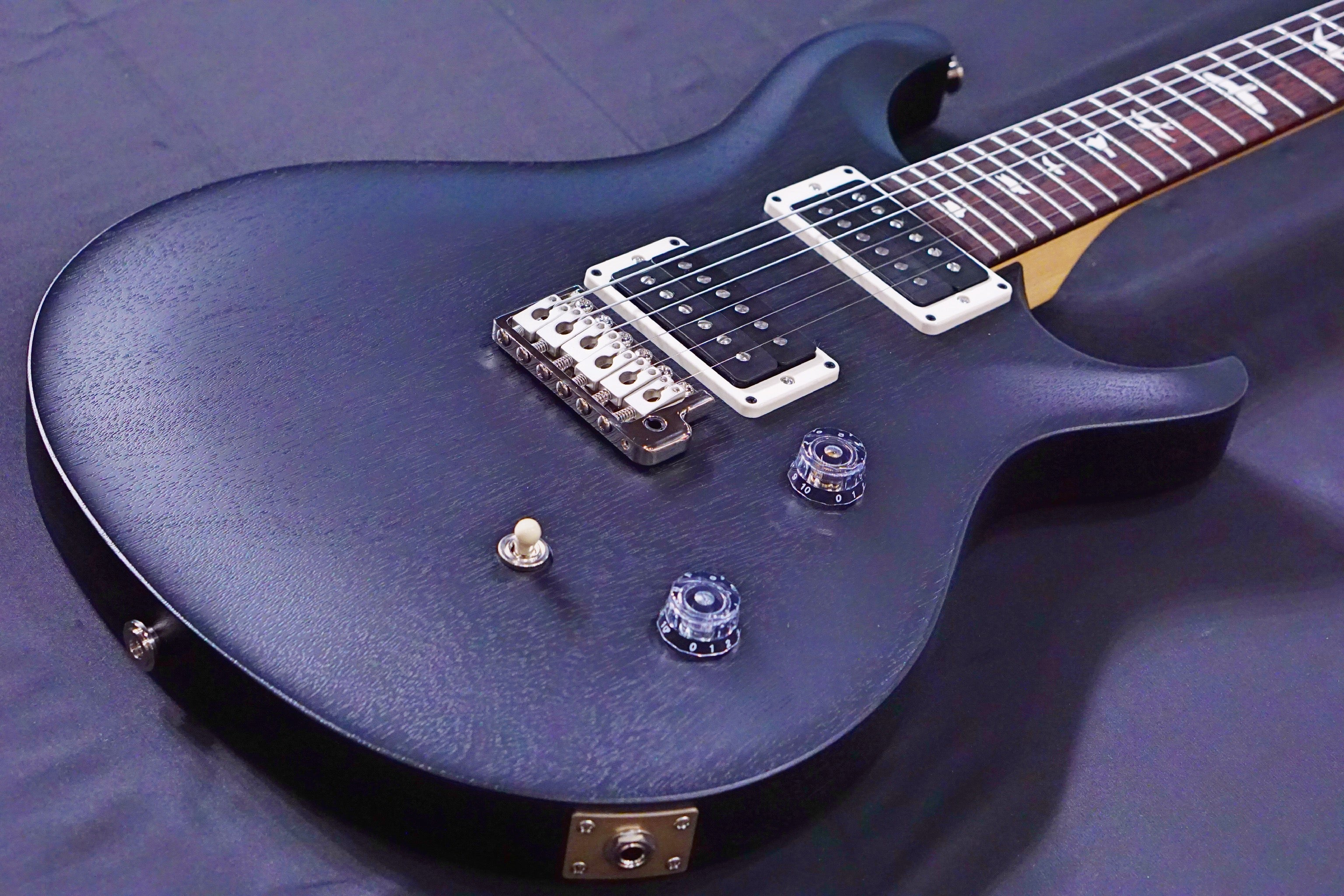 PRS CE24 Standard Satin antique Charcoal - HIENDGUITAR PRS GUITAR