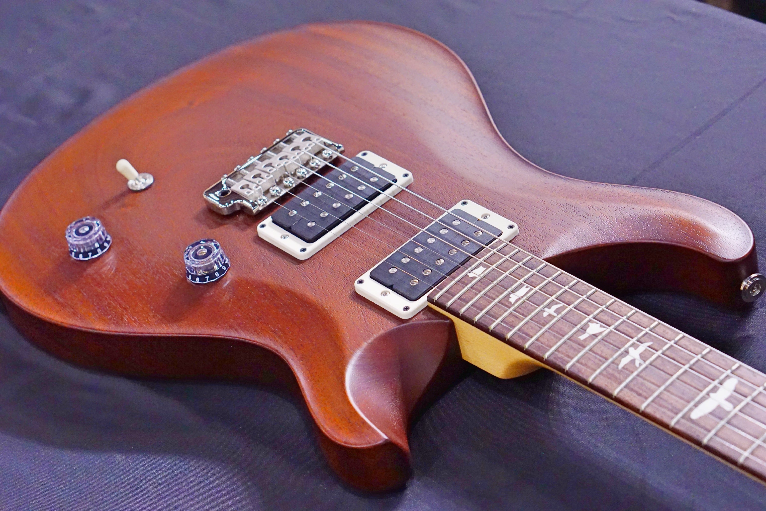 PRS CE24 Standard Satin Vintage Mahogany - HIENDGUITAR PRS GUITAR