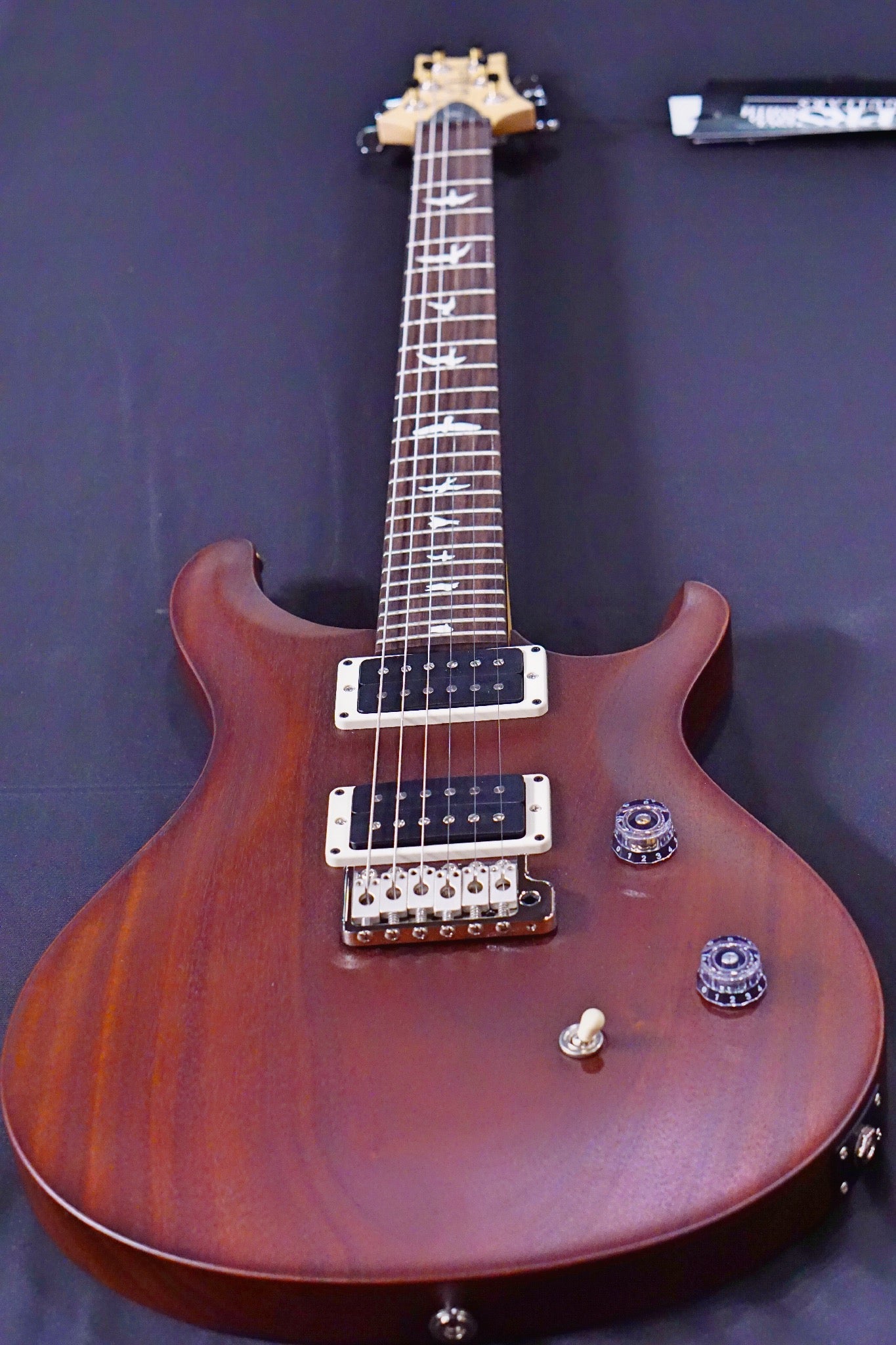 PRS CE24 Standard Satin Vintage Mahogany - HIENDGUITAR   PRS GUITAR