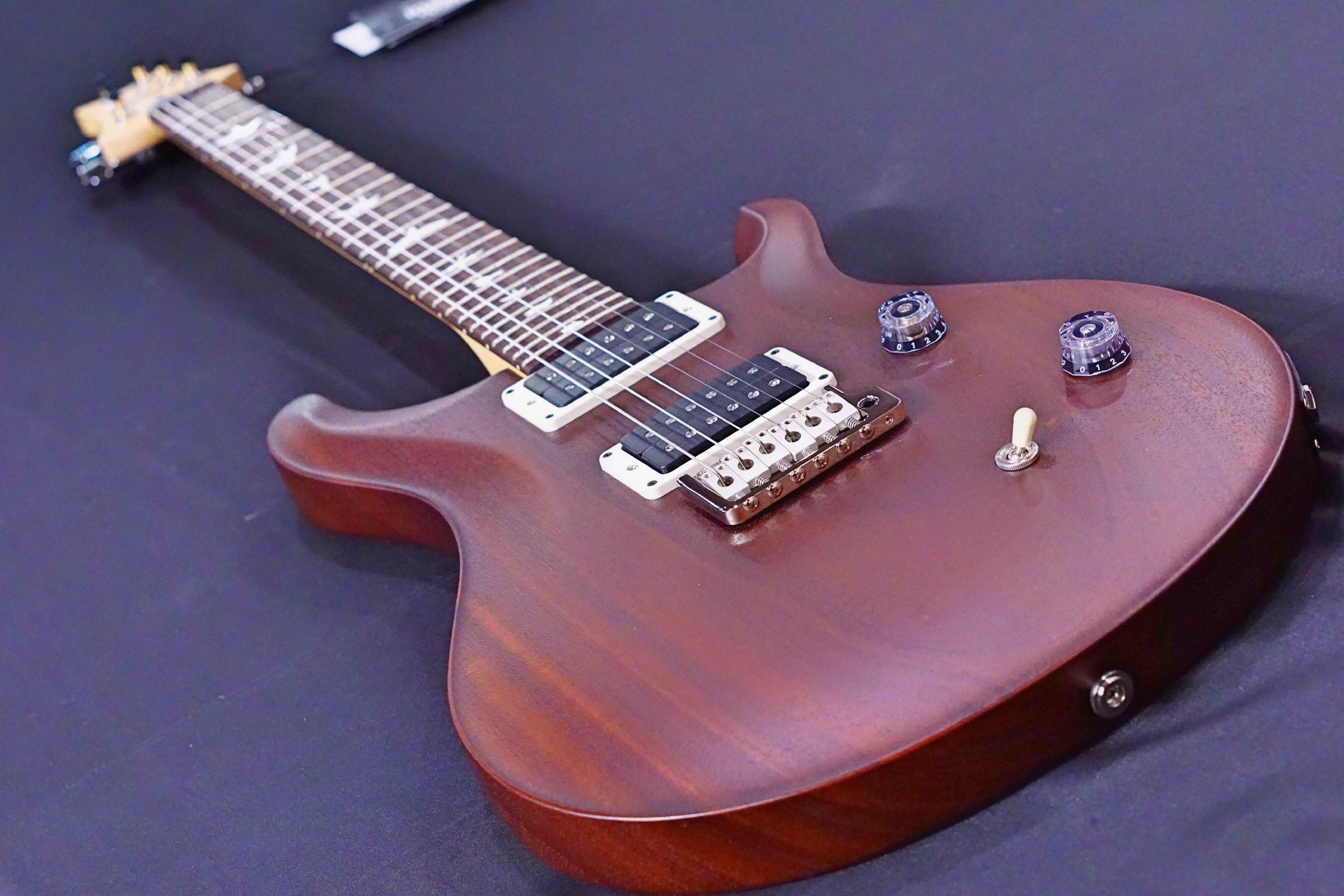 PRS CE24 Standard Satin Vintage Mahogany - HIENDGUITAR PRS GUITAR