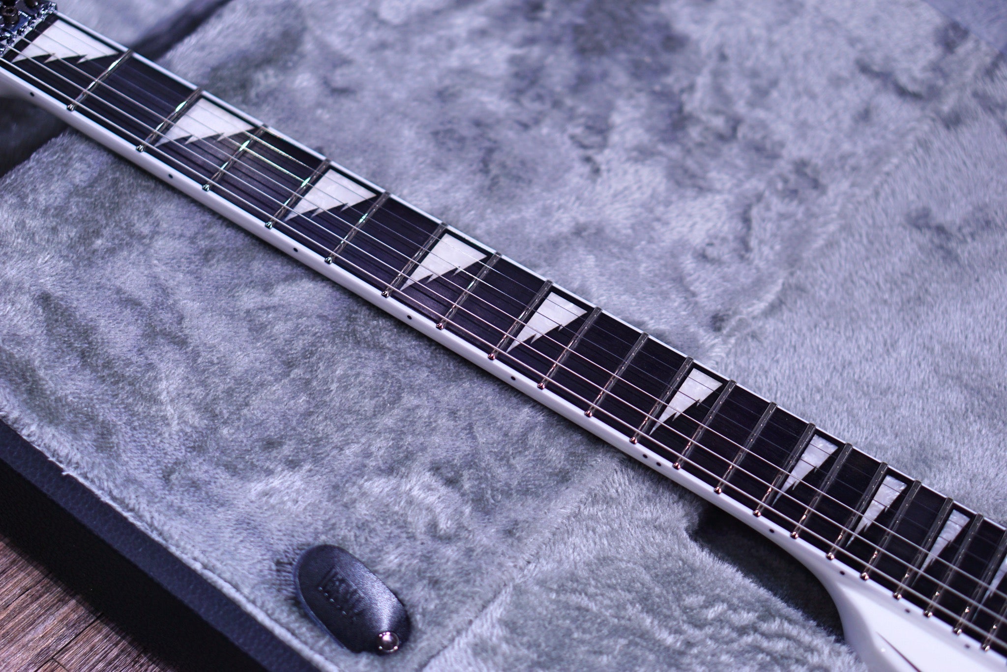 ESP E-II SV White Black Stripes es0493213 - HIENDGUITAR E-II GUITAR