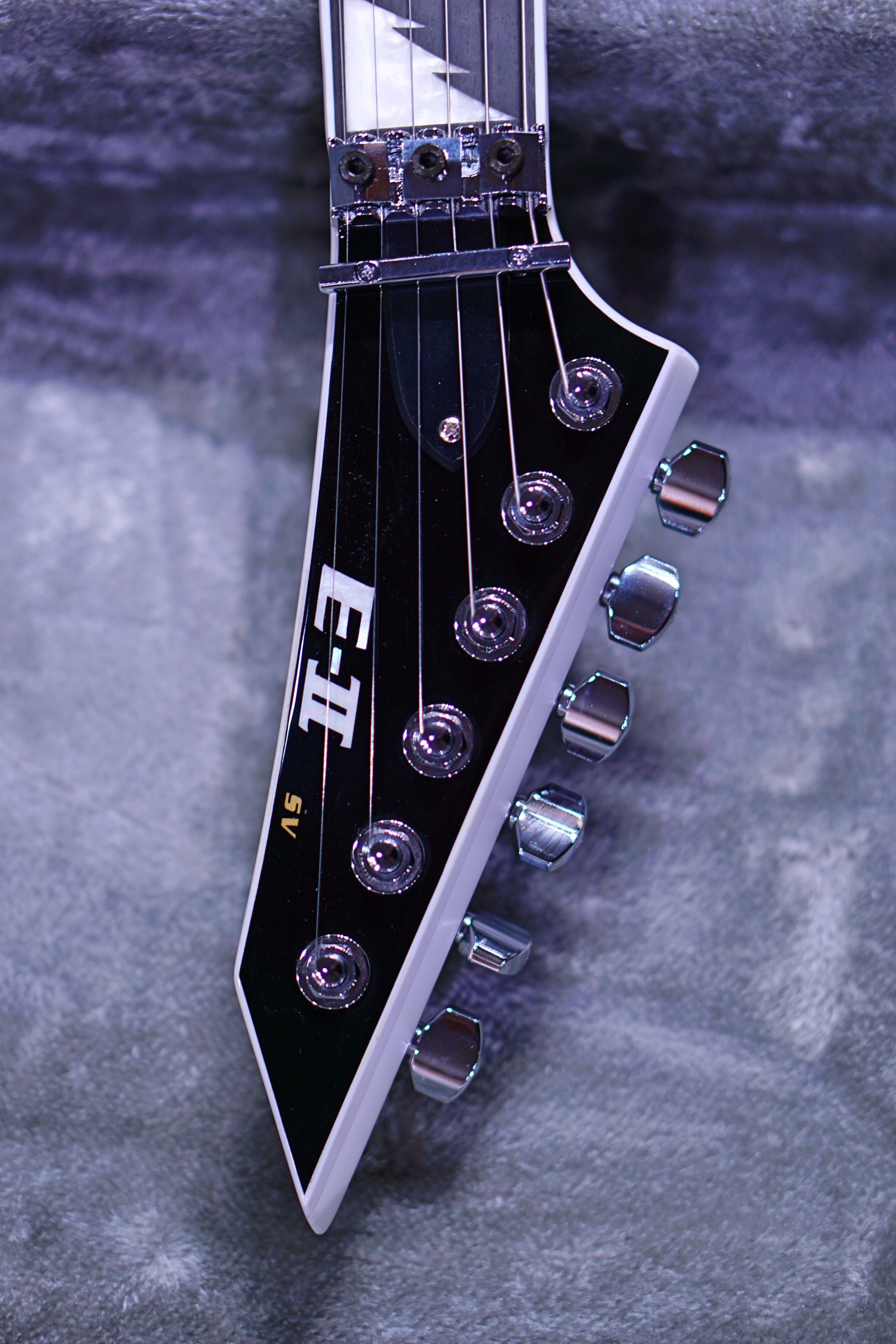 ESP E-II SV White Black Stripes es0493213 - HIENDGUITAR E-II GUITAR