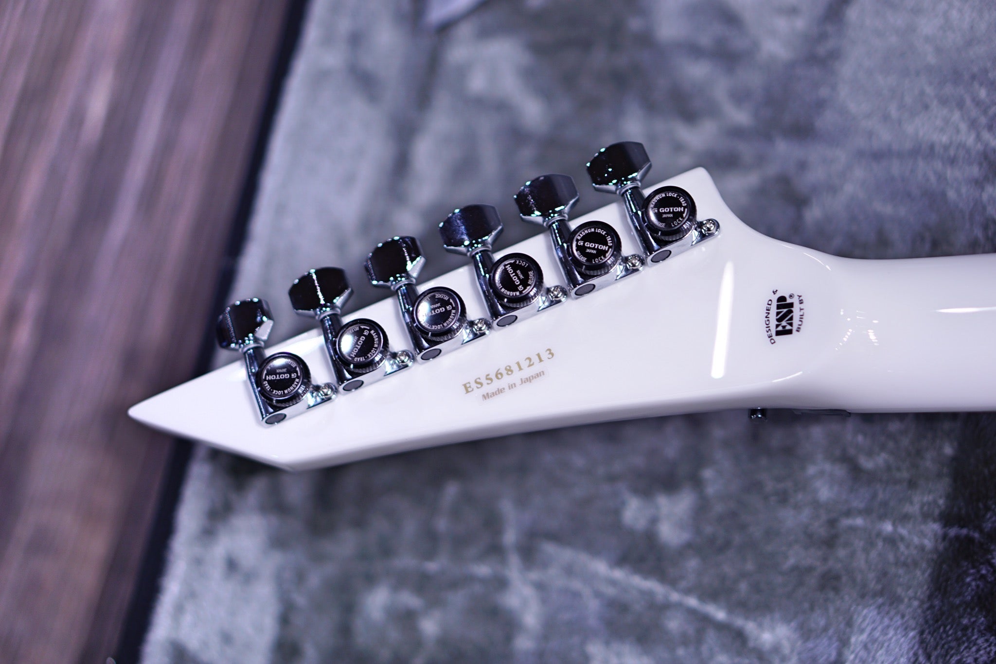 ESP E-II SV White Black Stripes ES5681213 - HIENDGUITAR E-II GUITAR