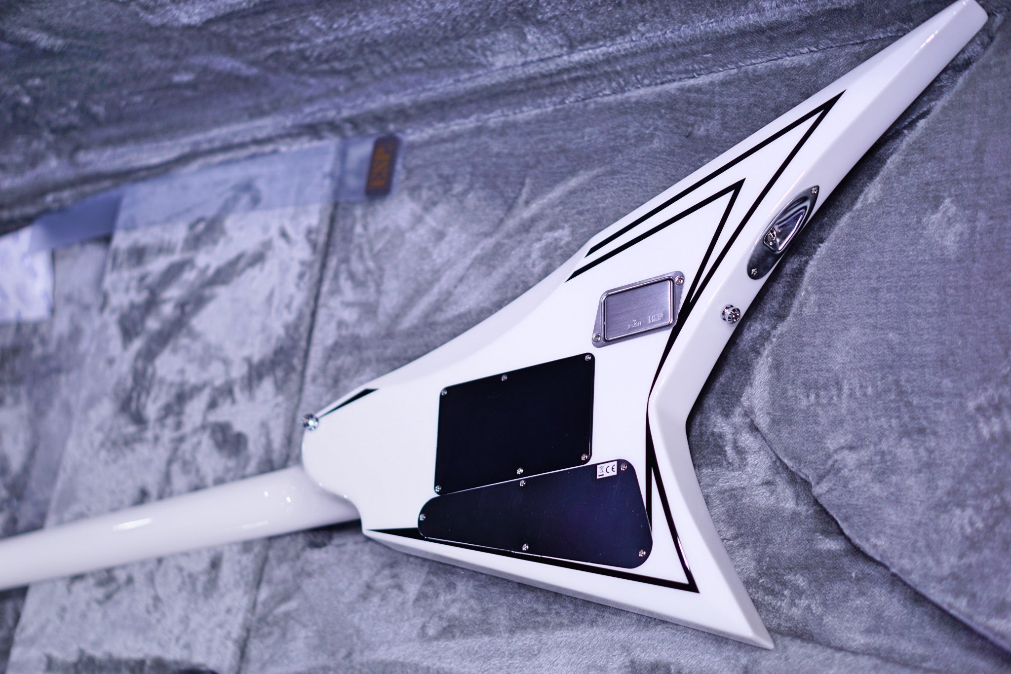 ESP E-II SV White Black Stripes ES5681213 - HIENDGUITAR E-II GUITAR