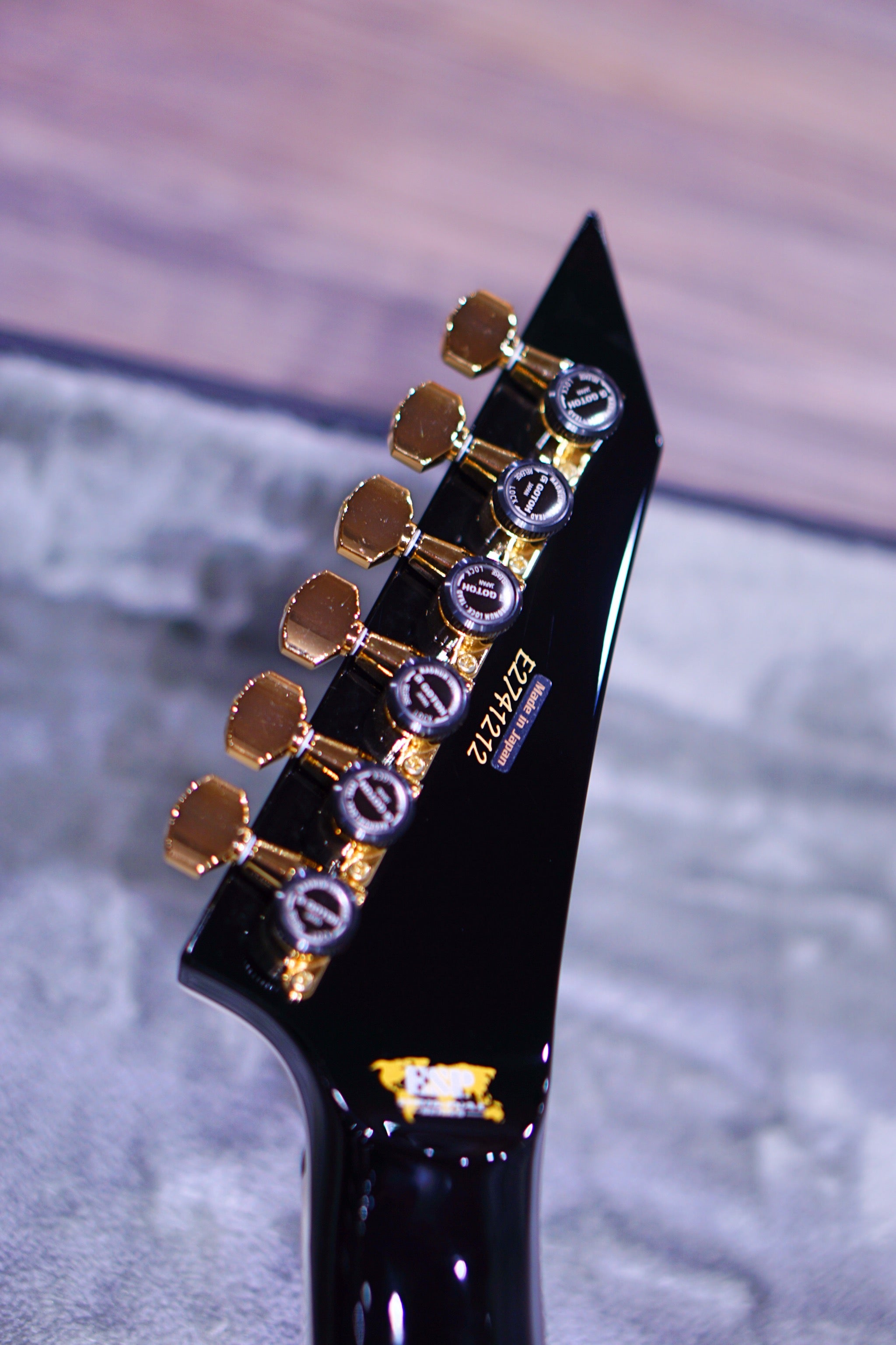 ESP-ARROW NT black w Andromeda E2741212 - HIENDGUITAR ESP GUITAR