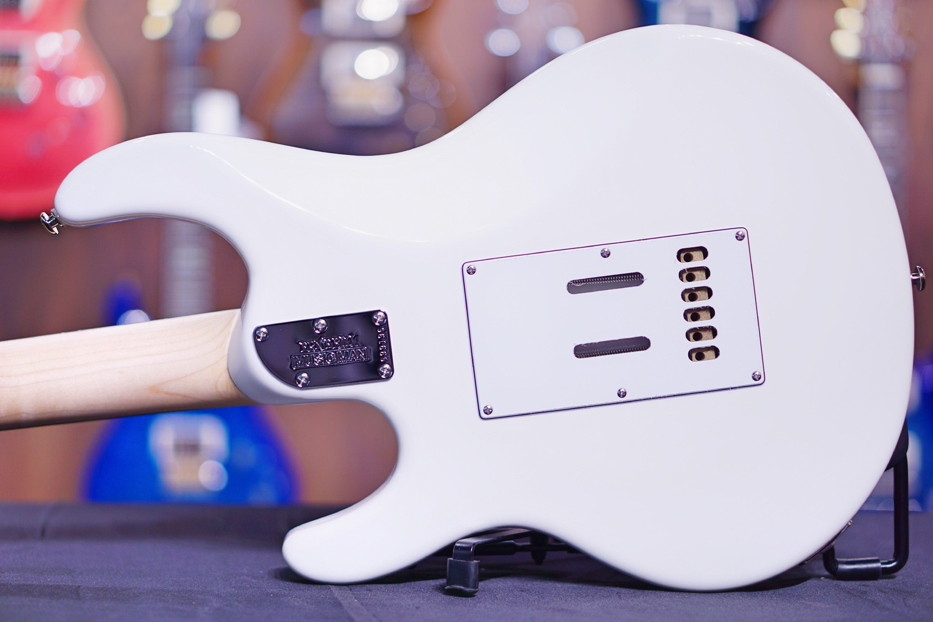 Ernie Ball Music Man Silhouette HSH Trem - White, Maple Fingerboard G99196 - HIENDGUITAR Musicman GUITAR