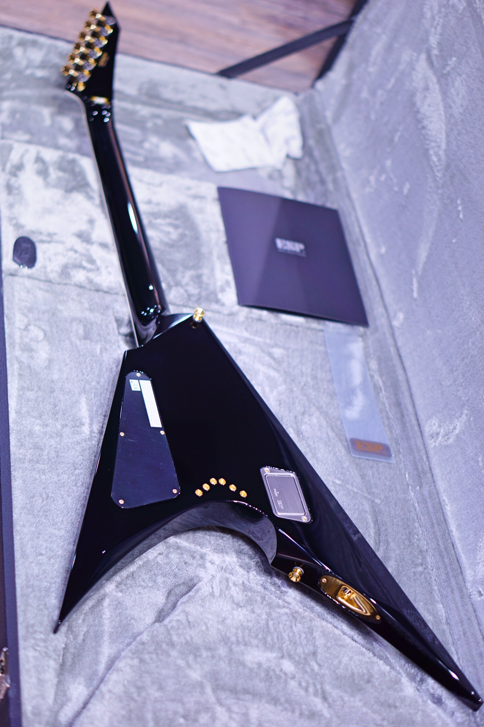 ESP-ARROW NT black w Andromeda E2741212 - HIENDGUITAR ESP GUITAR