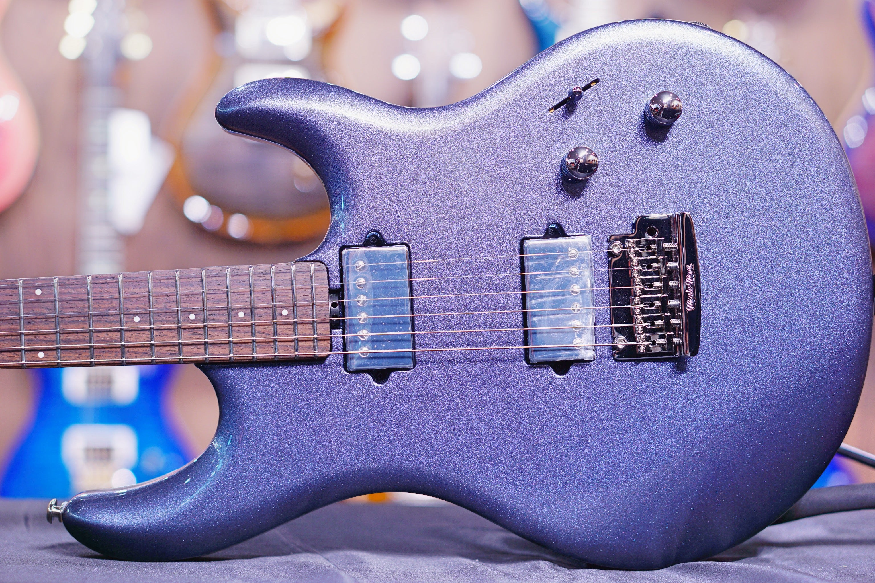 Ernie Ball Music Man Luke 3 HH - Bodhi Blue - Figured Roasted Maple/Rosewood G99042 - HIENDGUITAR Musicman GUITAR