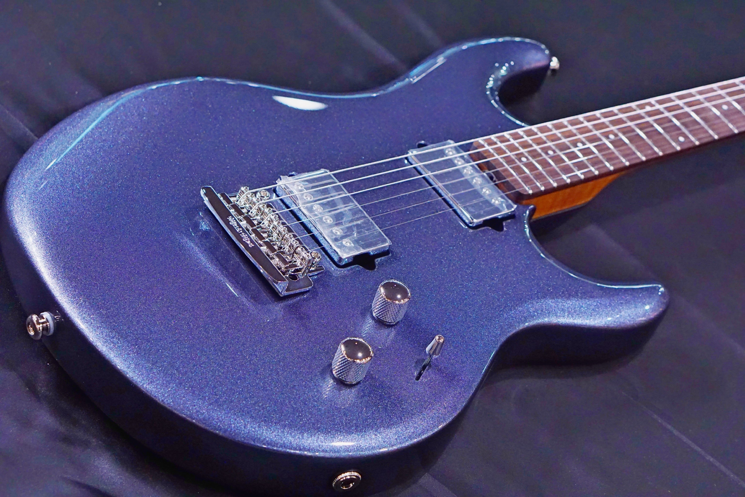 Ernie Ball Music Man Luke 3 HH - Bodhi Blue - Figured Roasted Maple/Rosewood G99042 - HIENDGUITAR Musicman GUITAR