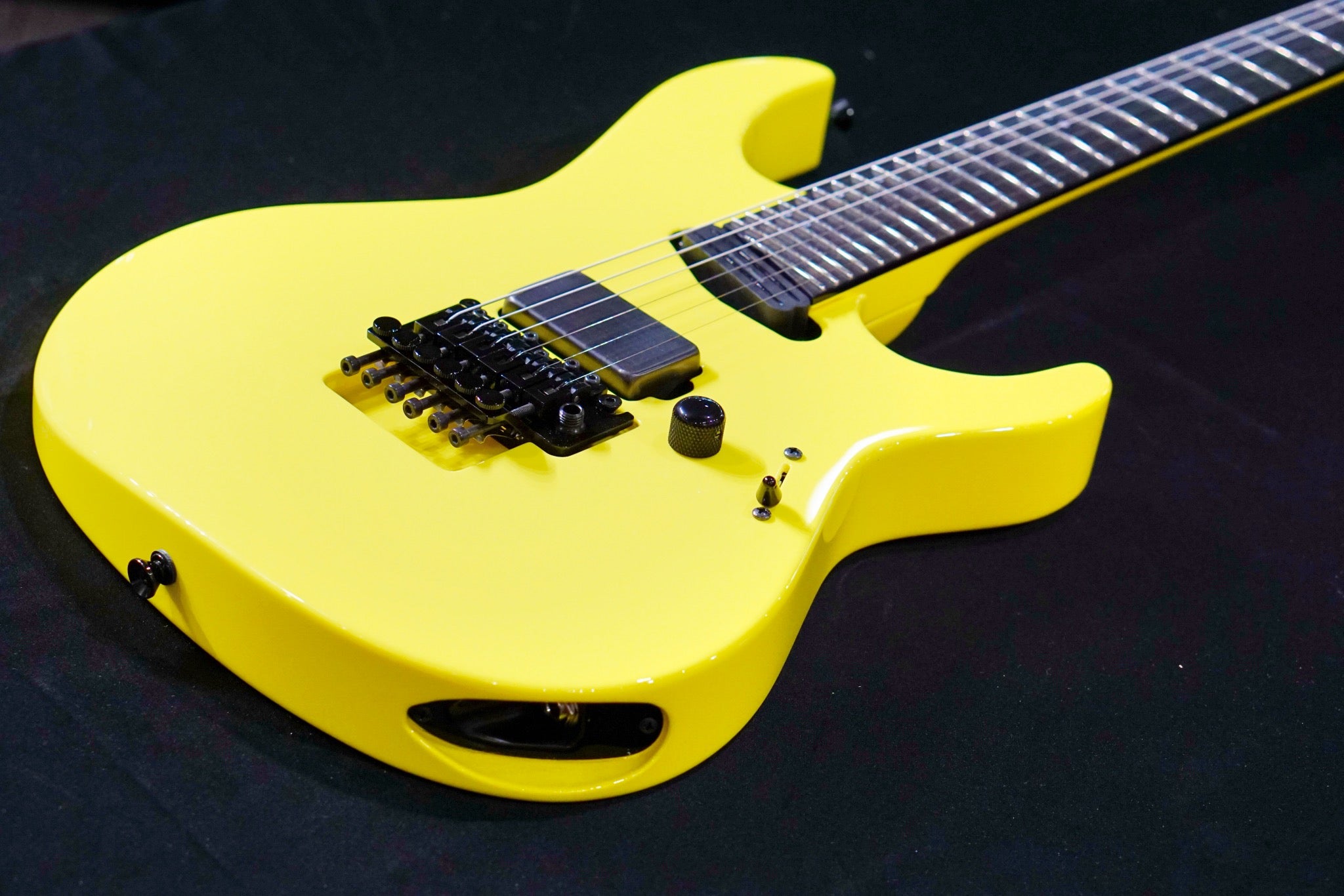ESP original Maverick Neon Yellow E8601202 - HIENDGUITAR ESP GUITAR