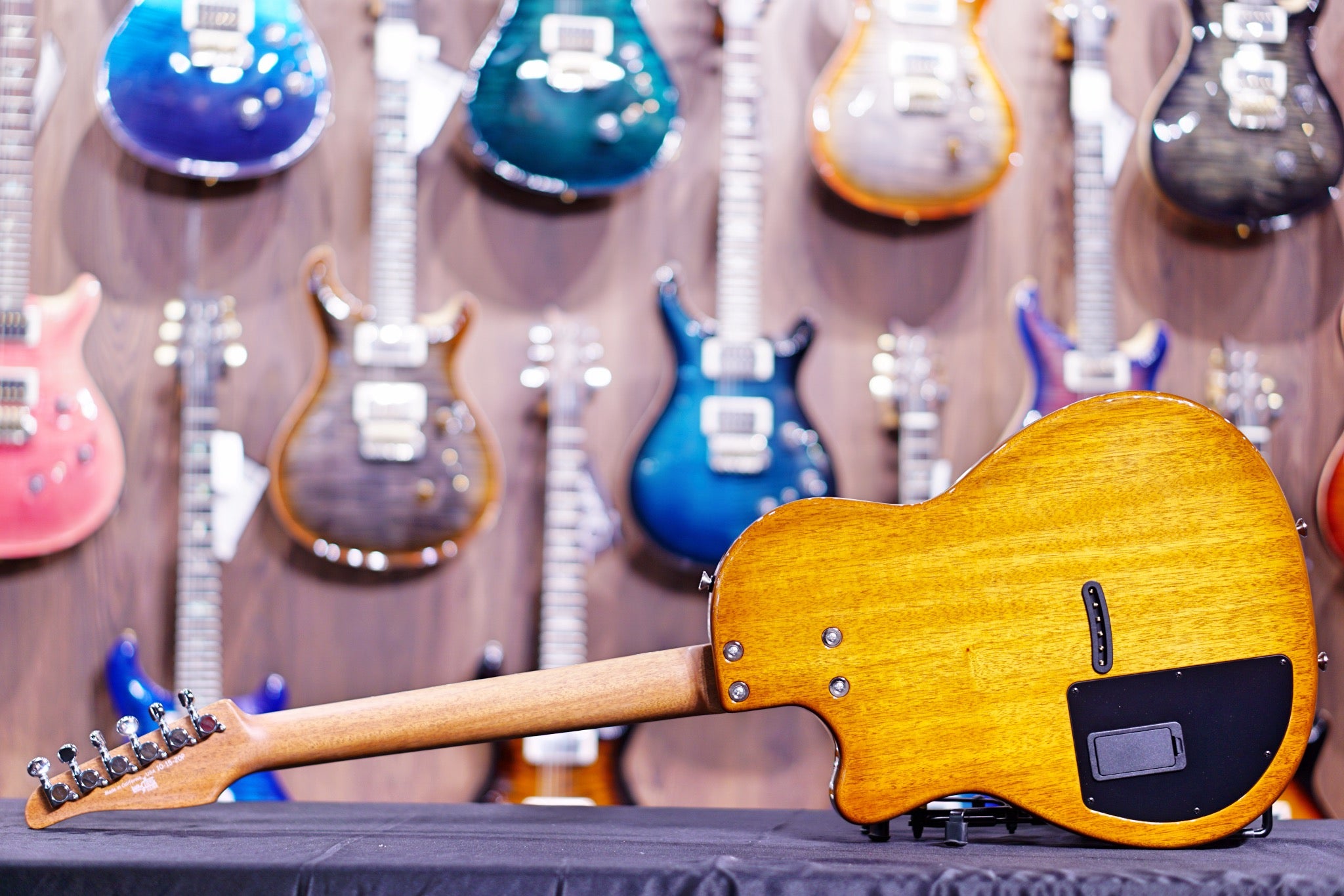 Tom Anderson Crowdster Deep Tobacco Fade with Binding 10-15-20P - HIENDGUITAR Anderson GUITAR