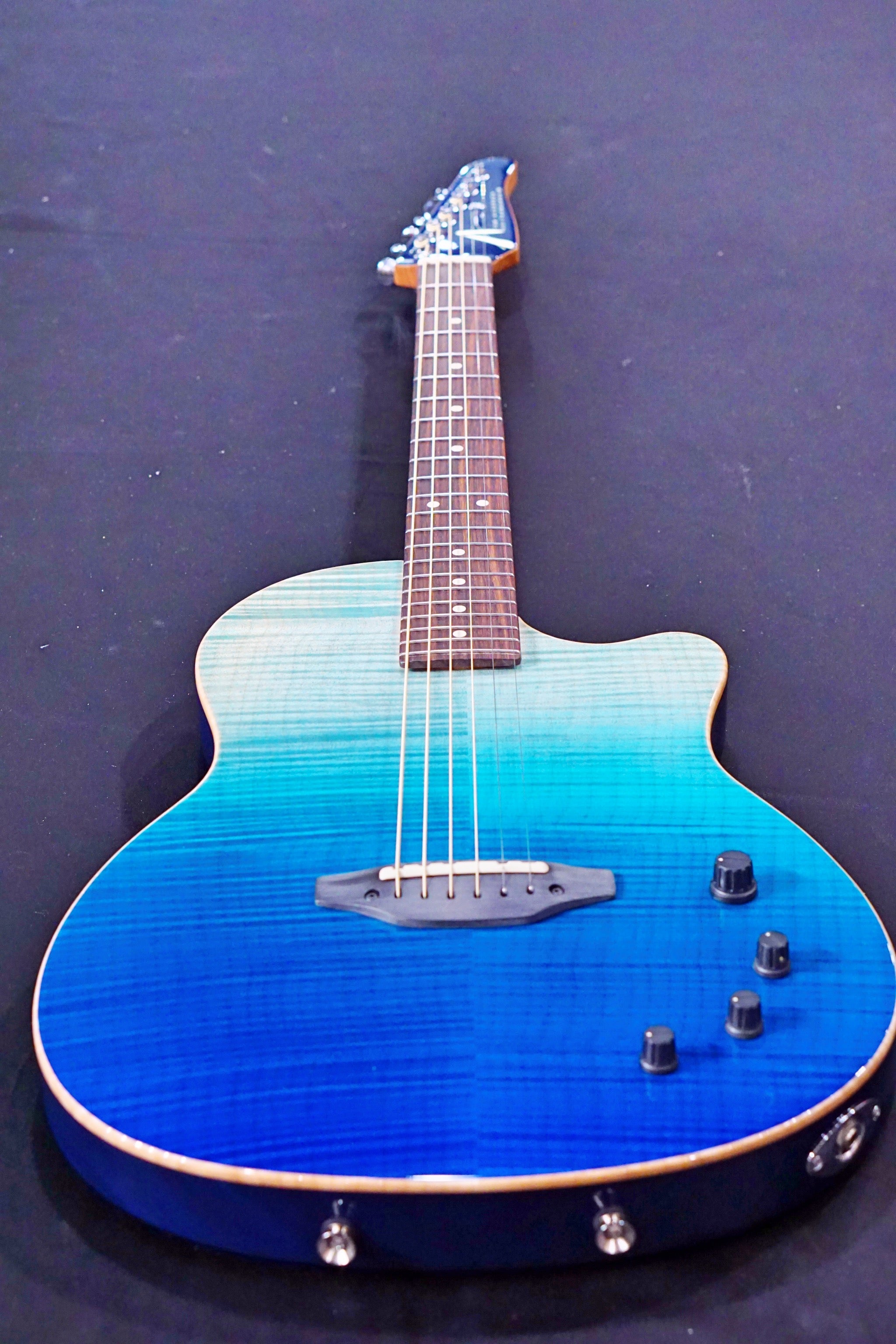 Tom Anderson Crowdster Bora Blue Surf with Binding 09-21-20N - HIENDGUITAR Anderson GUITAR