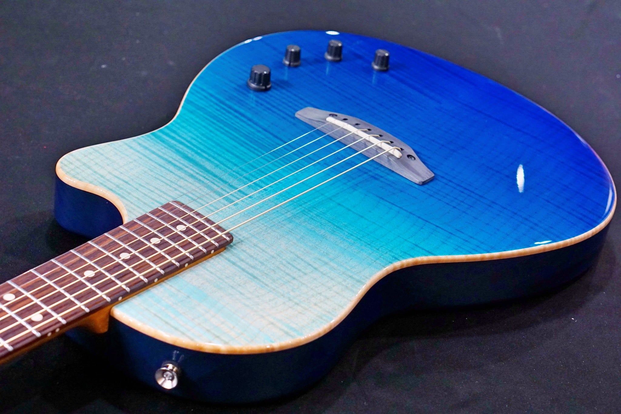 Tom Anderson Crowdster Bora Blue Surf with Binding 09-21-20N - HIENDGUITAR Anderson GUITAR