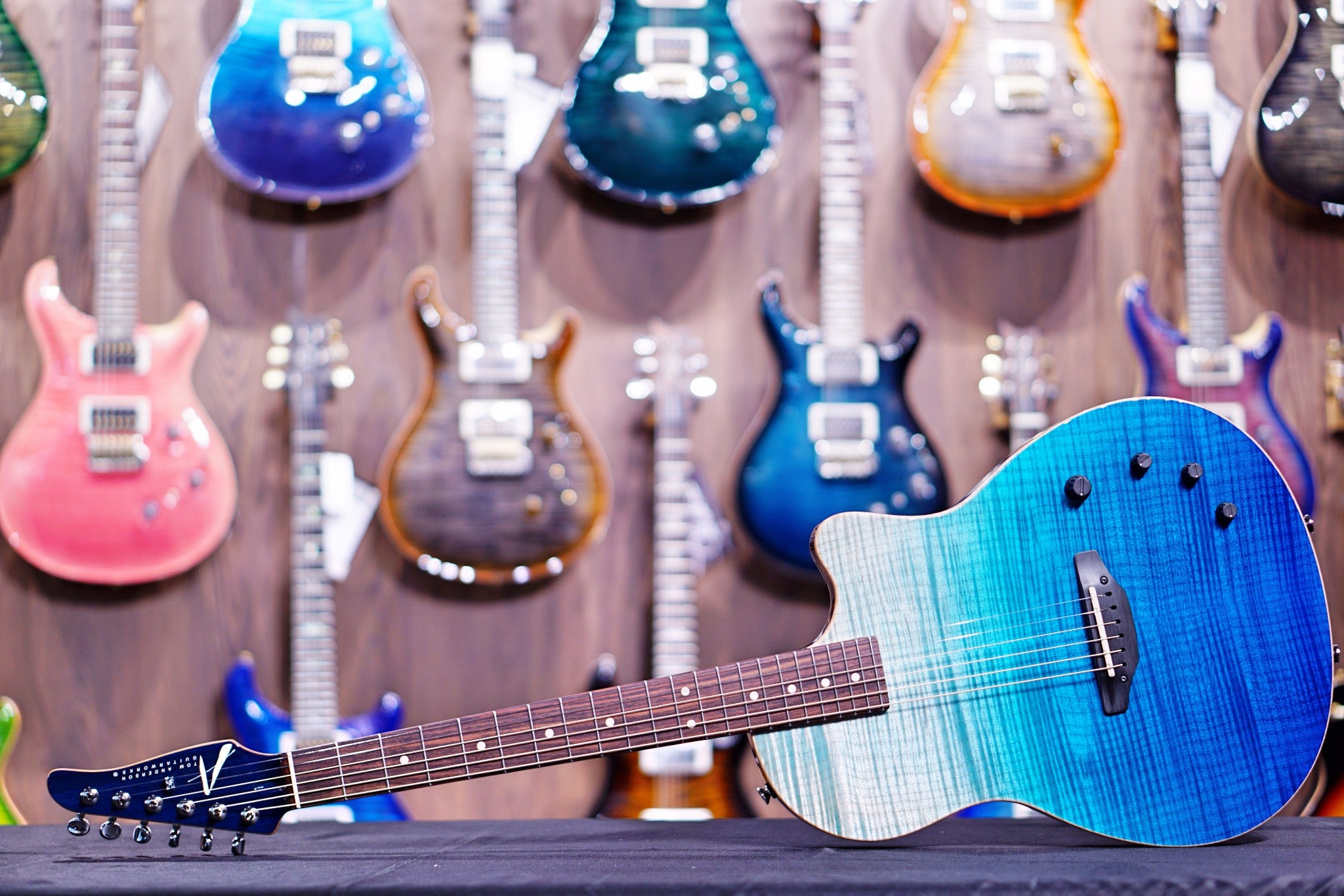 Tom Anderson Crowdster Bora Blue Surf with Binding 09-21-20N - HIENDGUITAR Anderson GUITAR