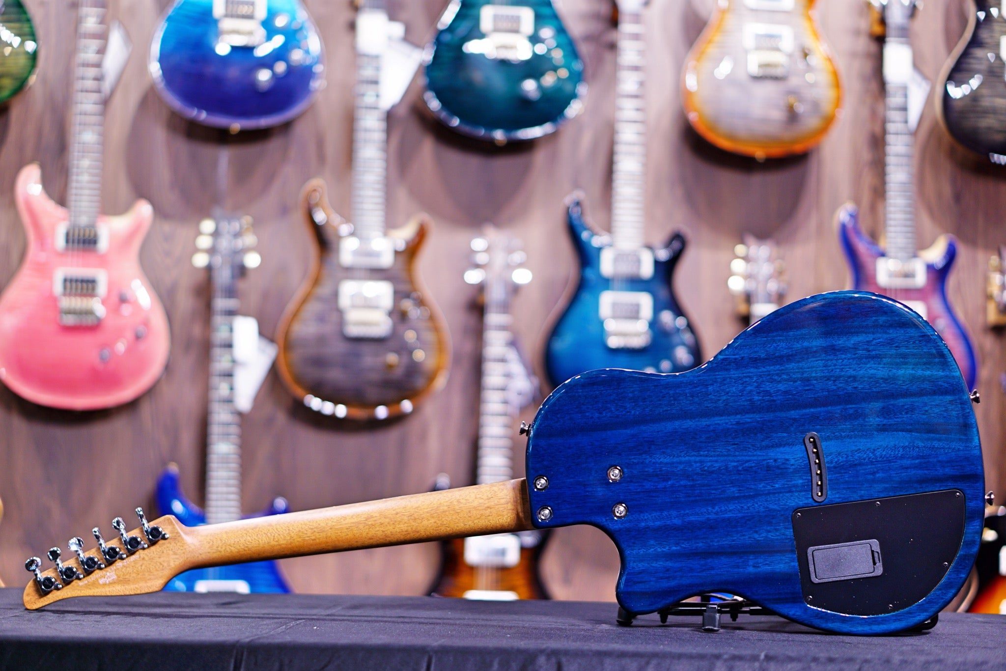 Tom Anderson Crowdster Bora Blue Surf with Binding 09-21-20N - HIENDGUITAR Anderson GUITAR