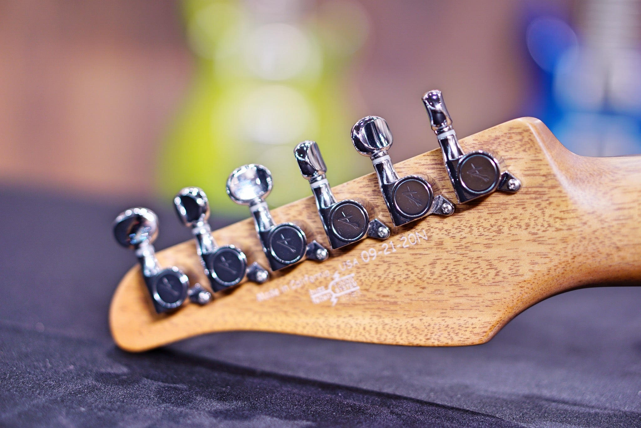 Tom Anderson Crowdster Bora Blue Surf with Binding 09-21-20N - HIENDGUITAR Anderson GUITAR