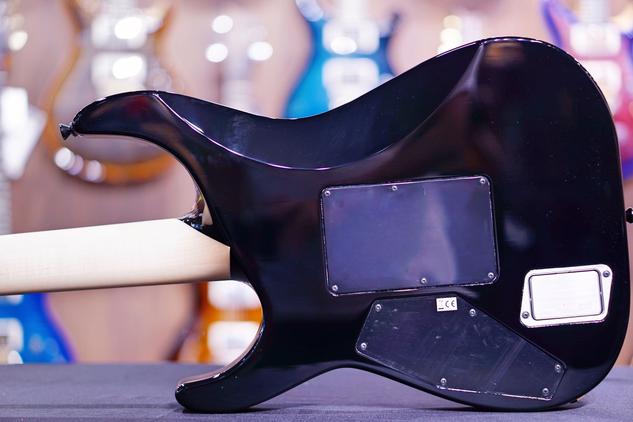 ESP KH-2 NECK-THRU Black E8210202 2020 - HIENDGUITAR ESP GUITAR