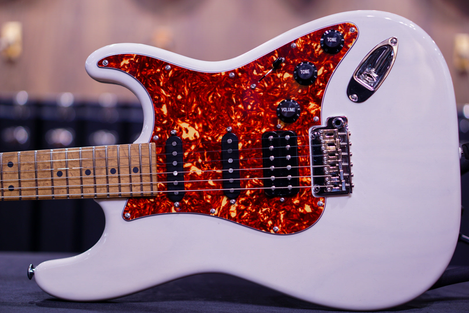 Suhr Classic S Paulownia Trans White 69031 - HIENDGUITAR SUHR GUITAR