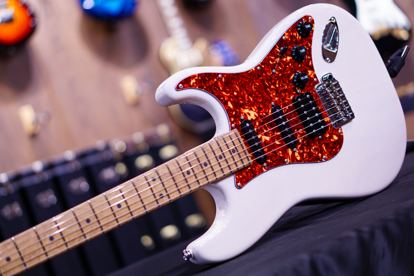 Suhr Classic S Paulownia Trans White 69031 - HIENDGUITAR SUHR GUITAR