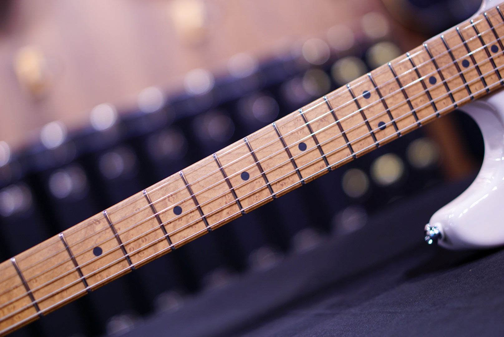 Suhr Classic S Paulownia Trans White 69031 - HIENDGUITAR SUHR GUITAR