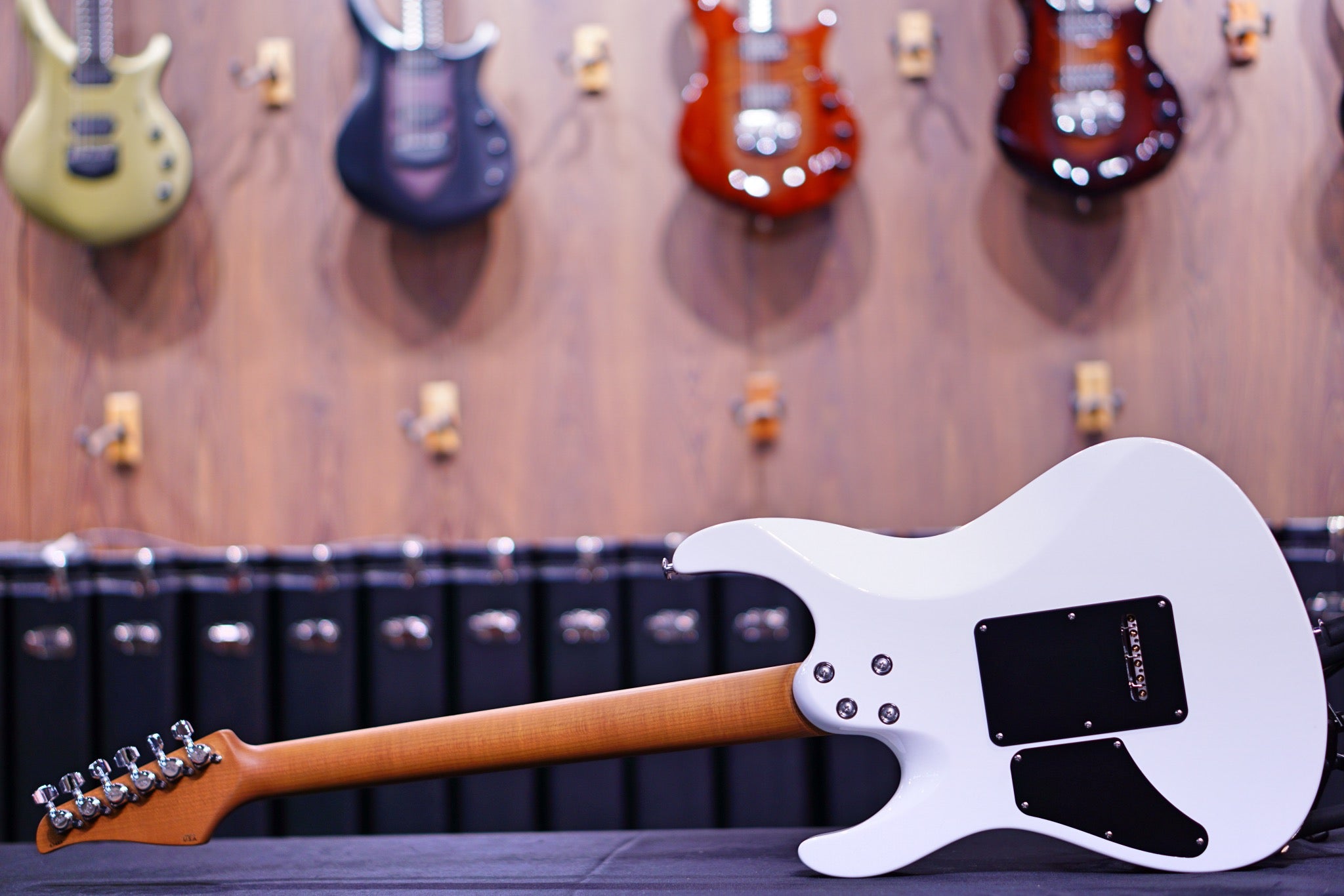 Suhr Modern antique olympic white Hiend spec 67463 - HIENDGUITAR SUHR GUITAR