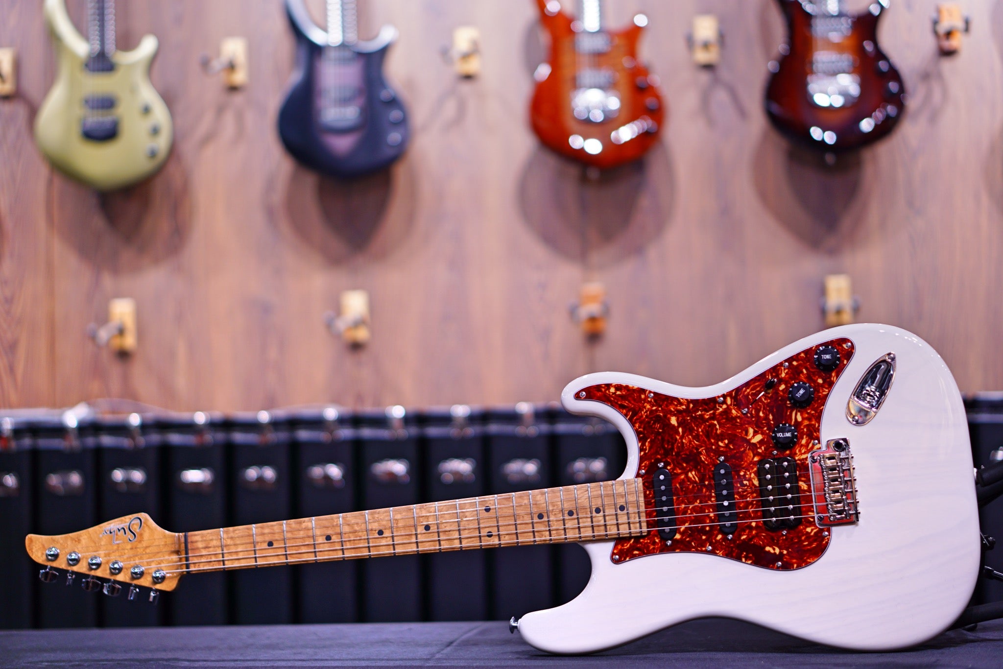 Suhr Classic S Paulownia Trans White 69020 - HIENDGUITAR SUHR GUITAR