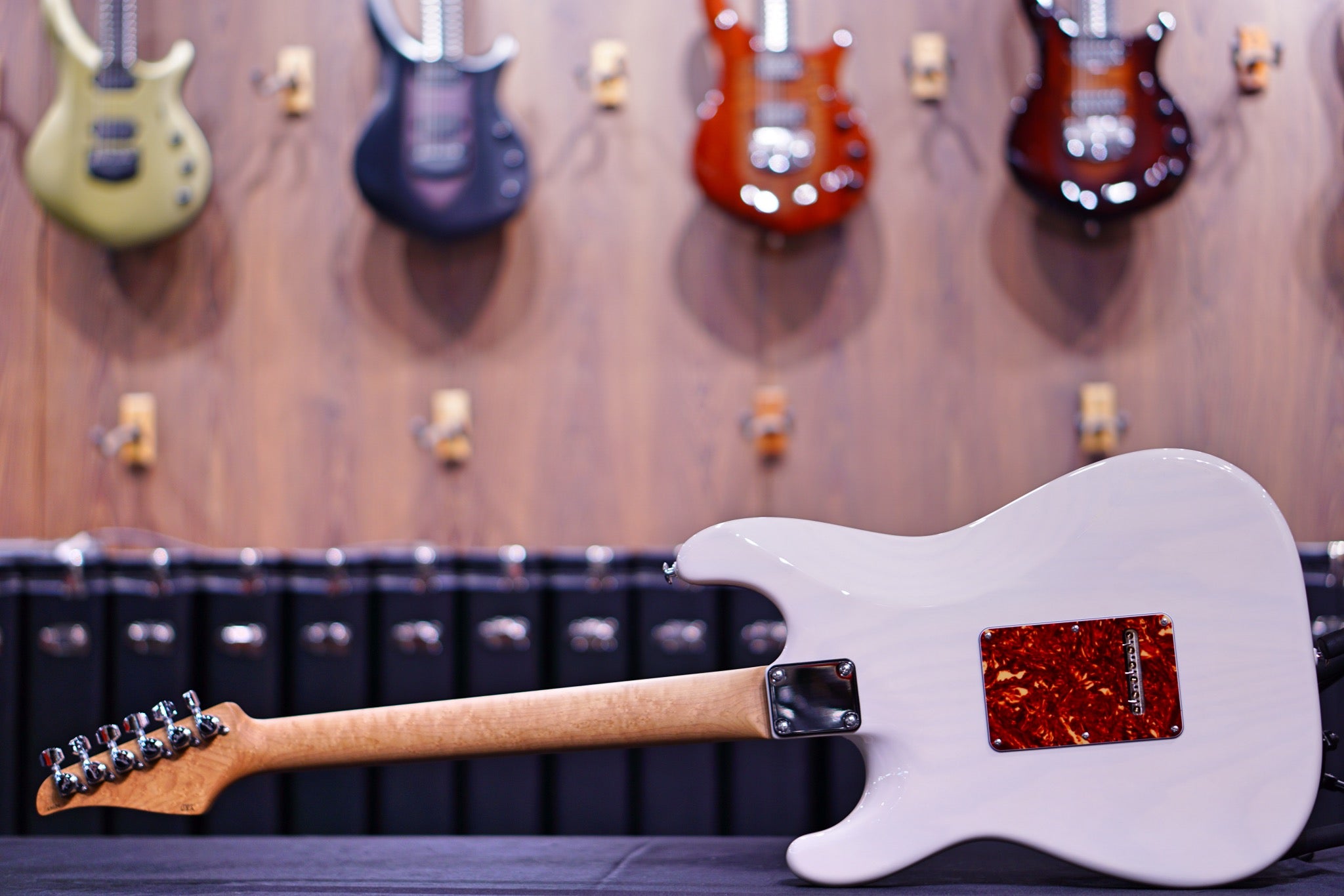 Suhr Classic S Paulownia Trans White 69020 - HIENDGUITAR SUHR GUITAR