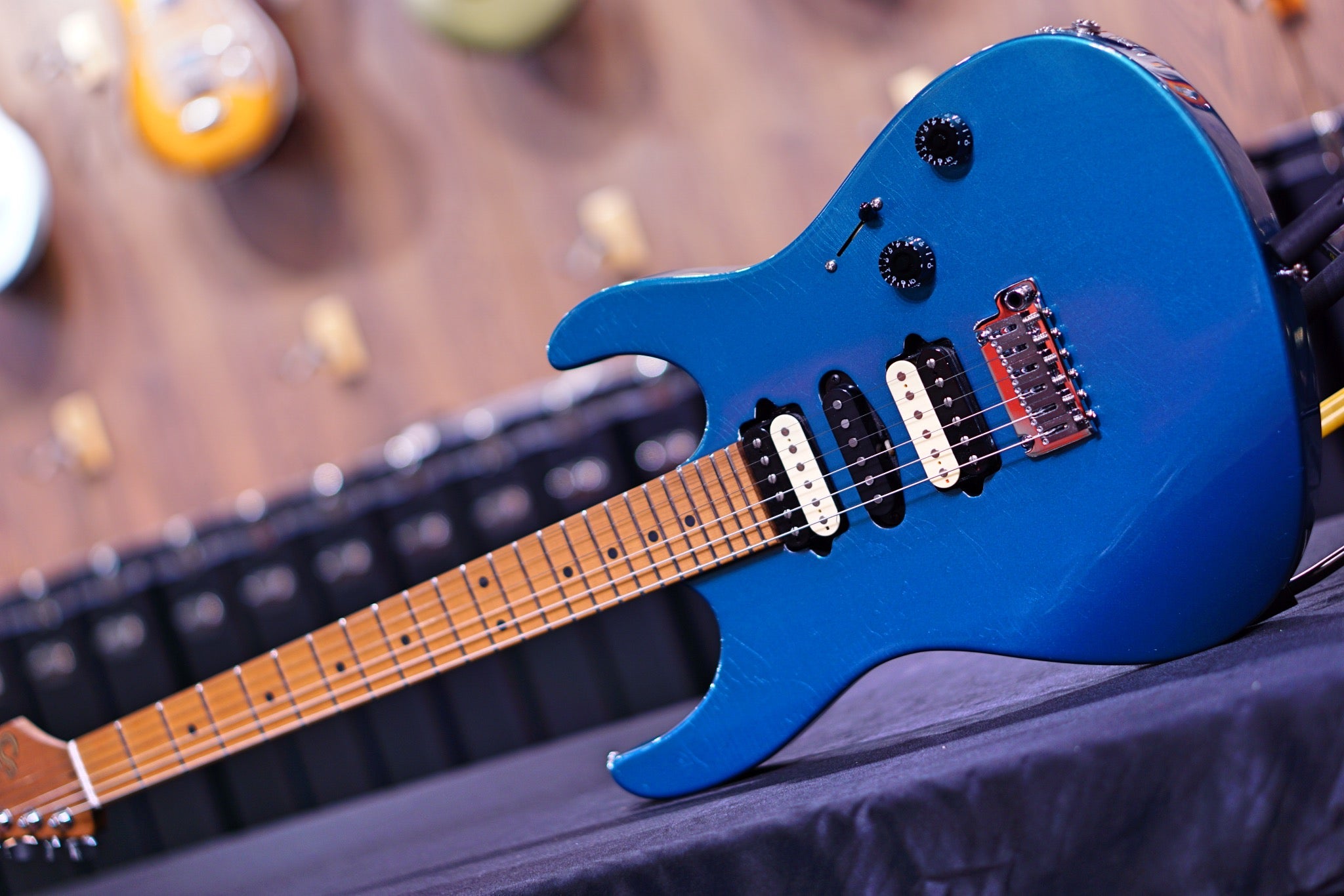 Suhr Modern antique ocean turquoise Hiend spec - HIENDGUITAR SUHR GUITAR