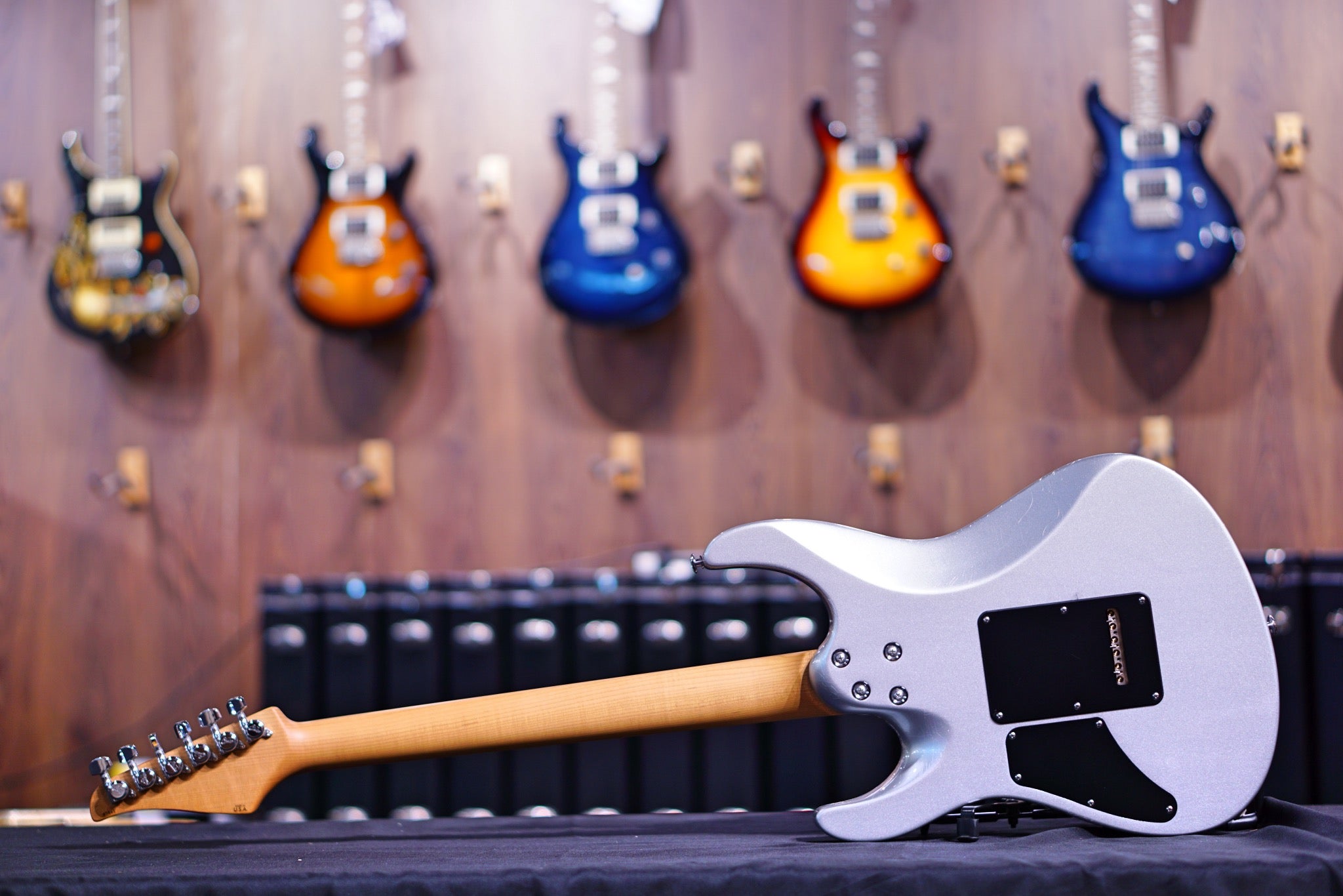 Suhr Modern antique firemist silver Hiend spec 67461 - HIENDGUITAR SUHR GUITAR