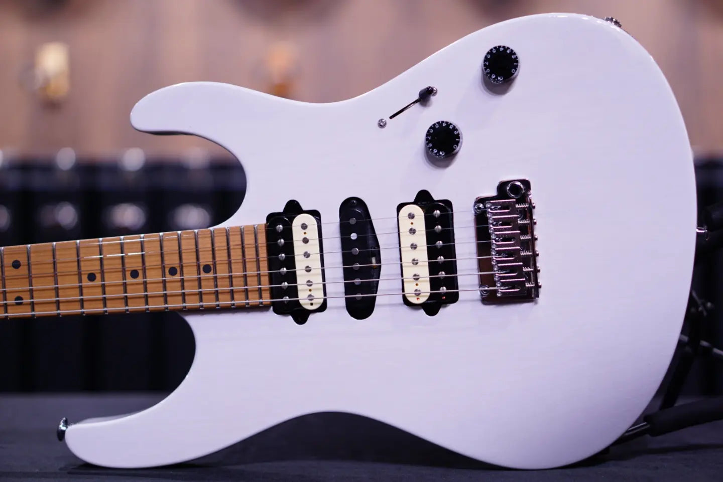 Suhr Modern antique trans white Hiend spec 67469 - HIENDGUITAR SUHR GUITAR