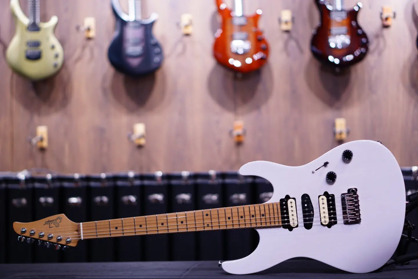 Suhr Modern antique trans white Hiend spec 67469 - HIENDGUITAR SUHR GUITAR