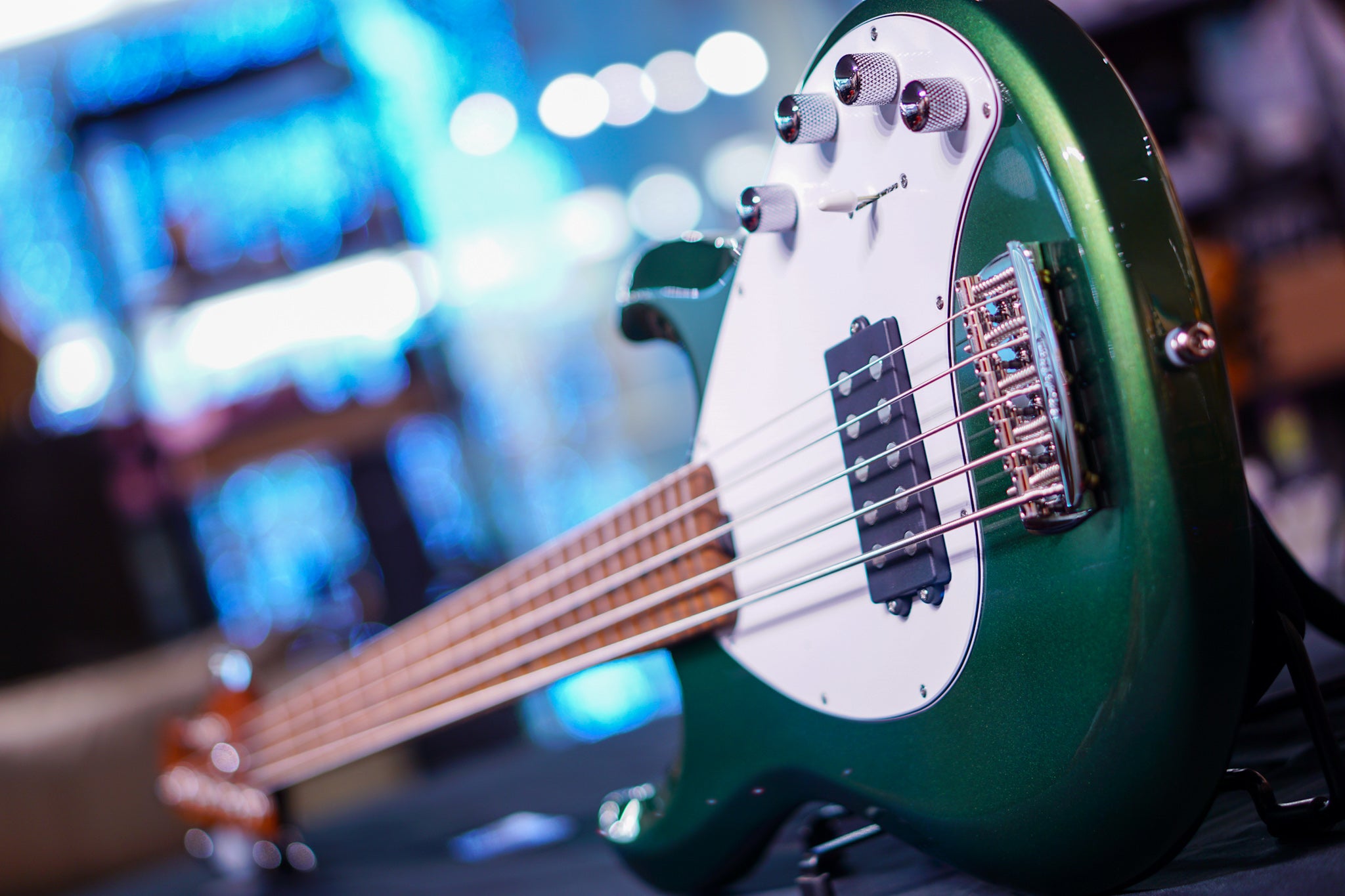 Ernie Ball Music Man StingRay Special 5 H - Charging Green F81832 - HIENDGUITAR Musicman GUITAR