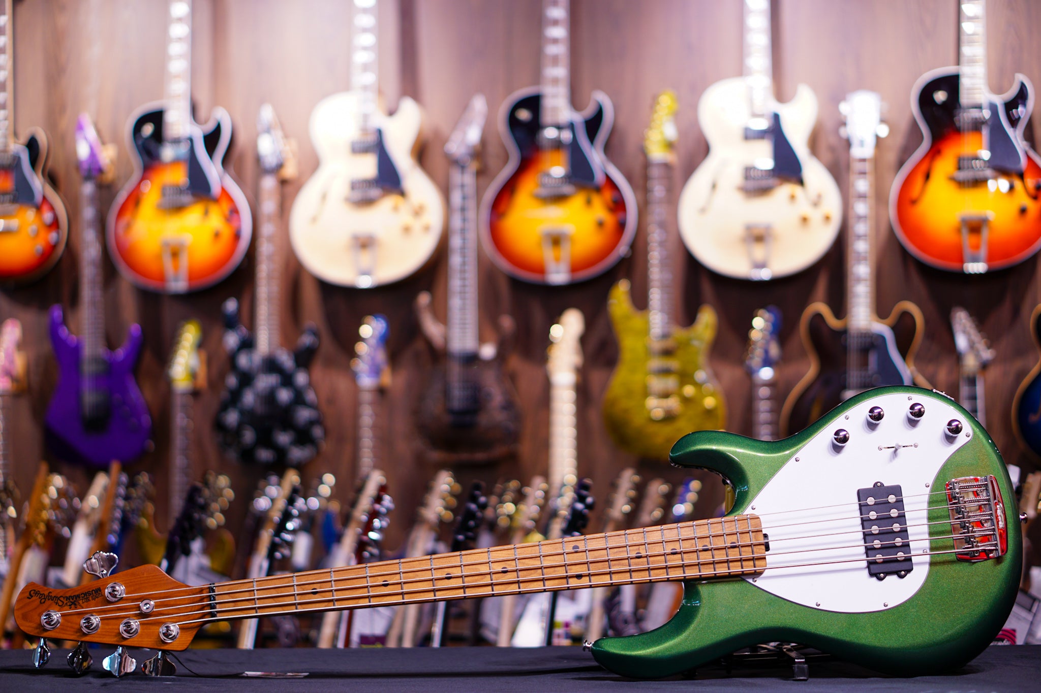 Ernie Ball Music Man StingRay Special 5 H - Charging Green F81832 - HIENDGUITAR Musicman GUITAR