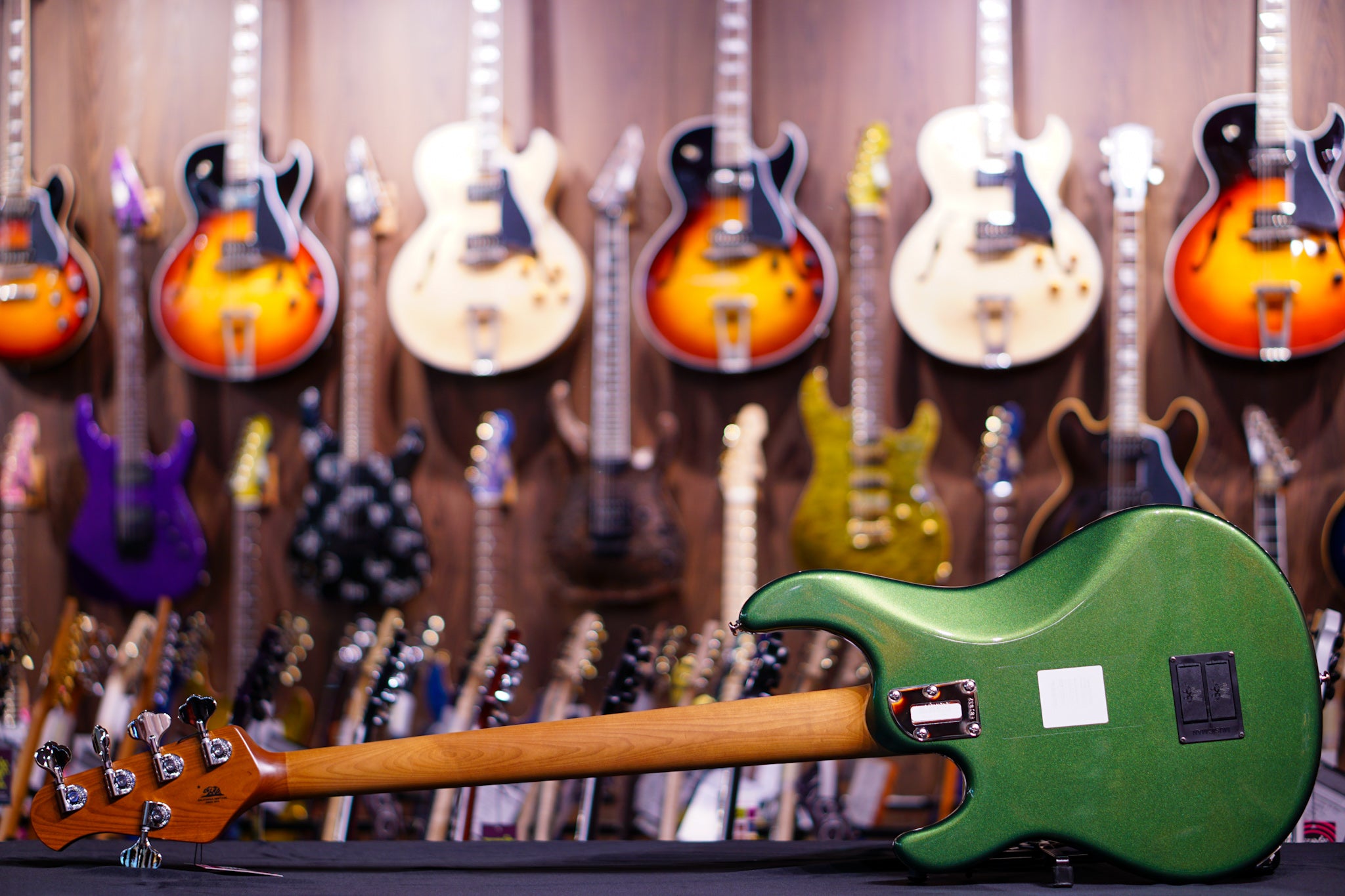 Ernie Ball Music Man StingRay Special 5 H - Charging Green F81832 - HIENDGUITAR Musicman GUITAR