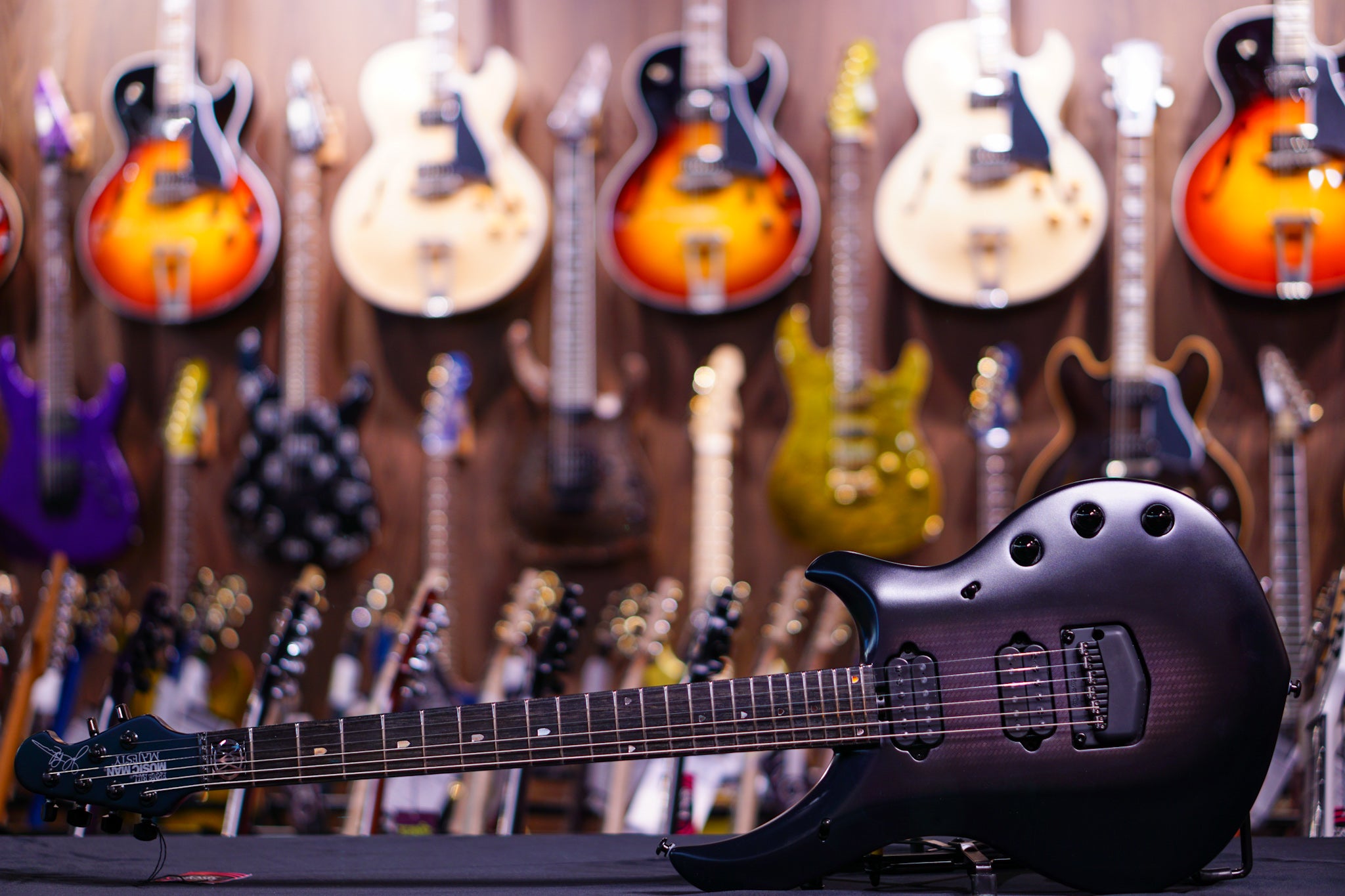 Ernieball musicman majesty JOHN PETRUCCI polar noir - HIENDGUITAR Musicman GUITAR