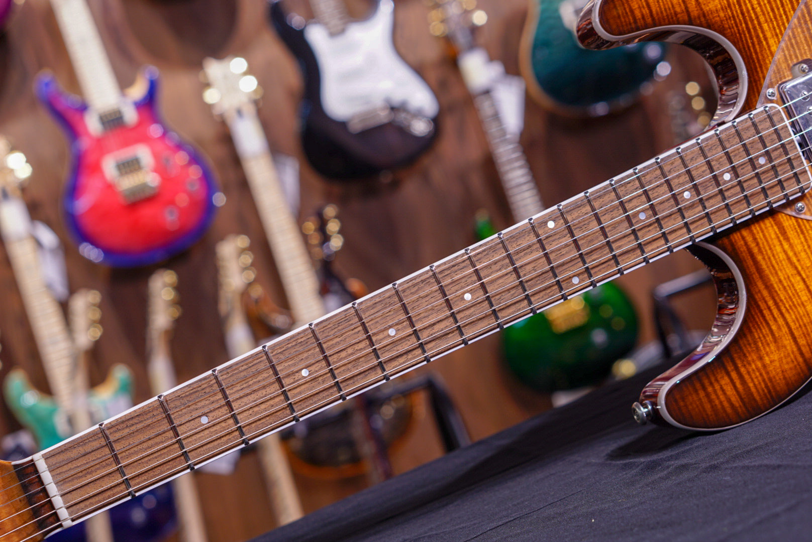 Music Man Steve Morse Hh Ball Family Reserve - Caramel Burst Flame G86051 - HIENDGUITAR Musicman GUITAR