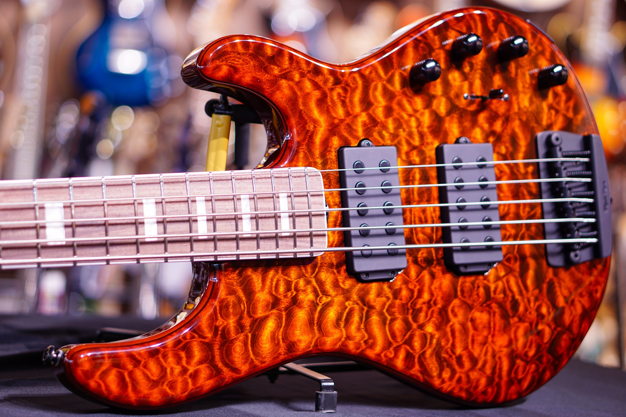 Ernie Ball Music Man BFR StingRay 5 - Giants Orange Quilt F85378 - HIENDGUITAR Musicman GUITAR