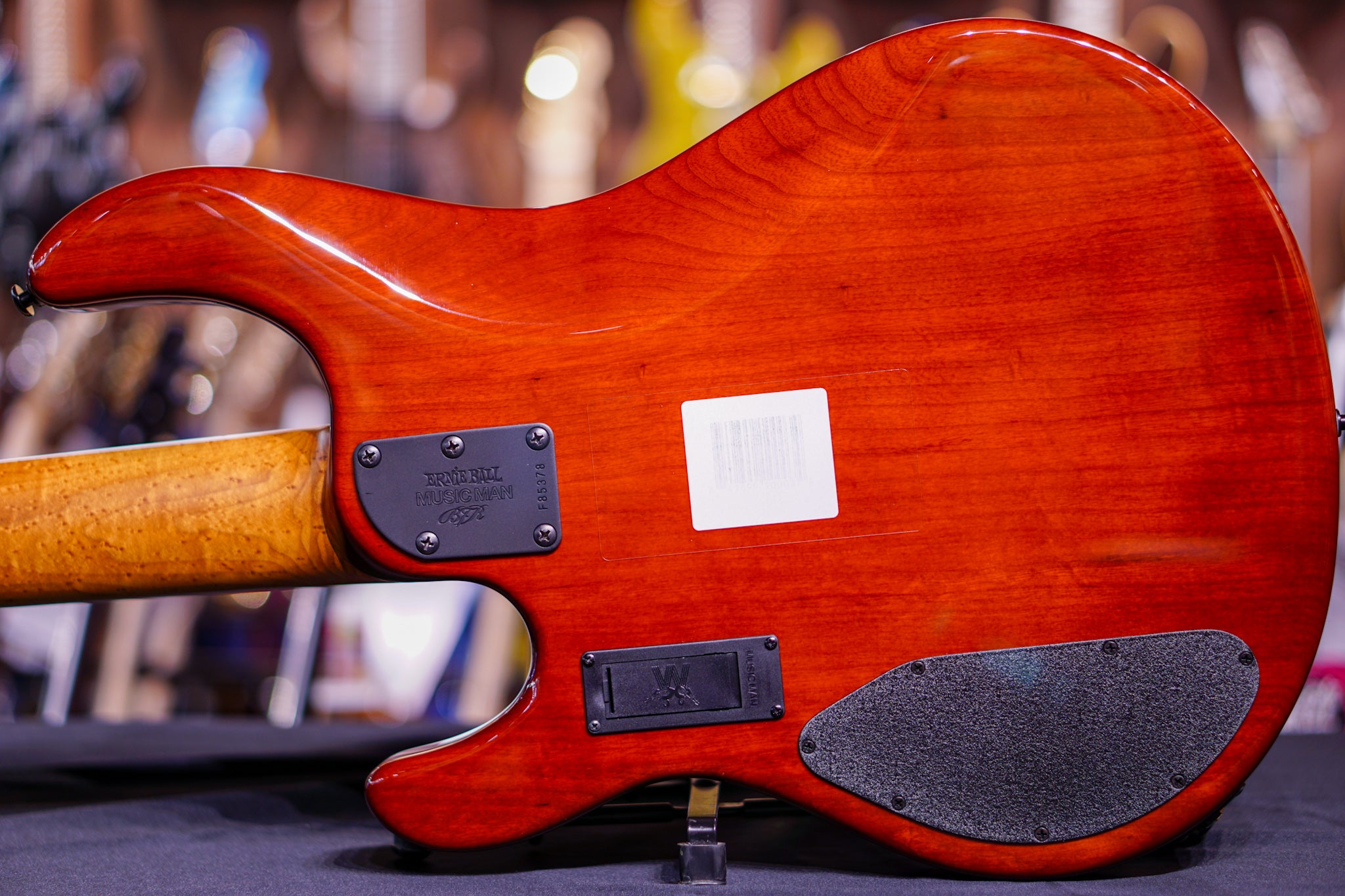 Ernie Ball Music Man BFR StingRay 5 - Giants Orange Quilt F85378 - HIENDGUITAR Musicman GUITAR